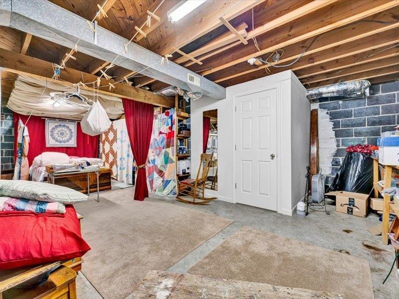713 10th Street, Radford, VA 24141