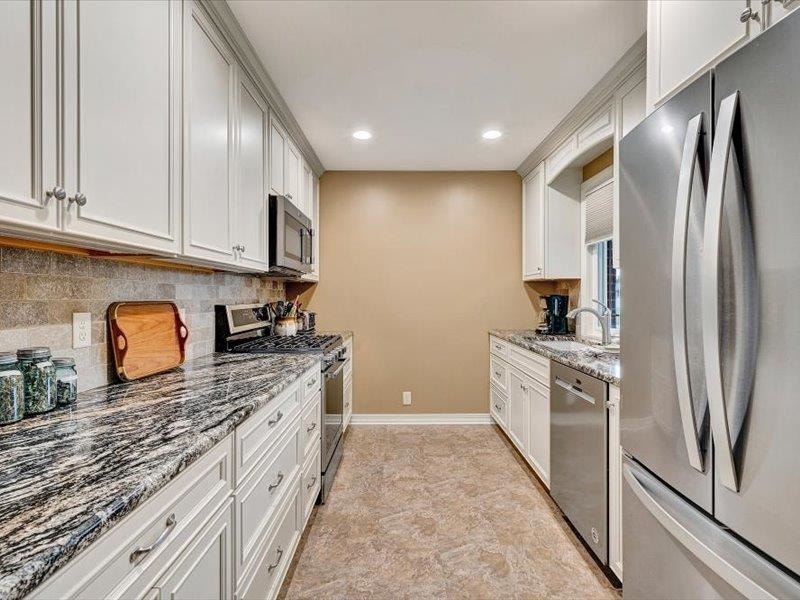 713 10th Street, Radford, VA 24141