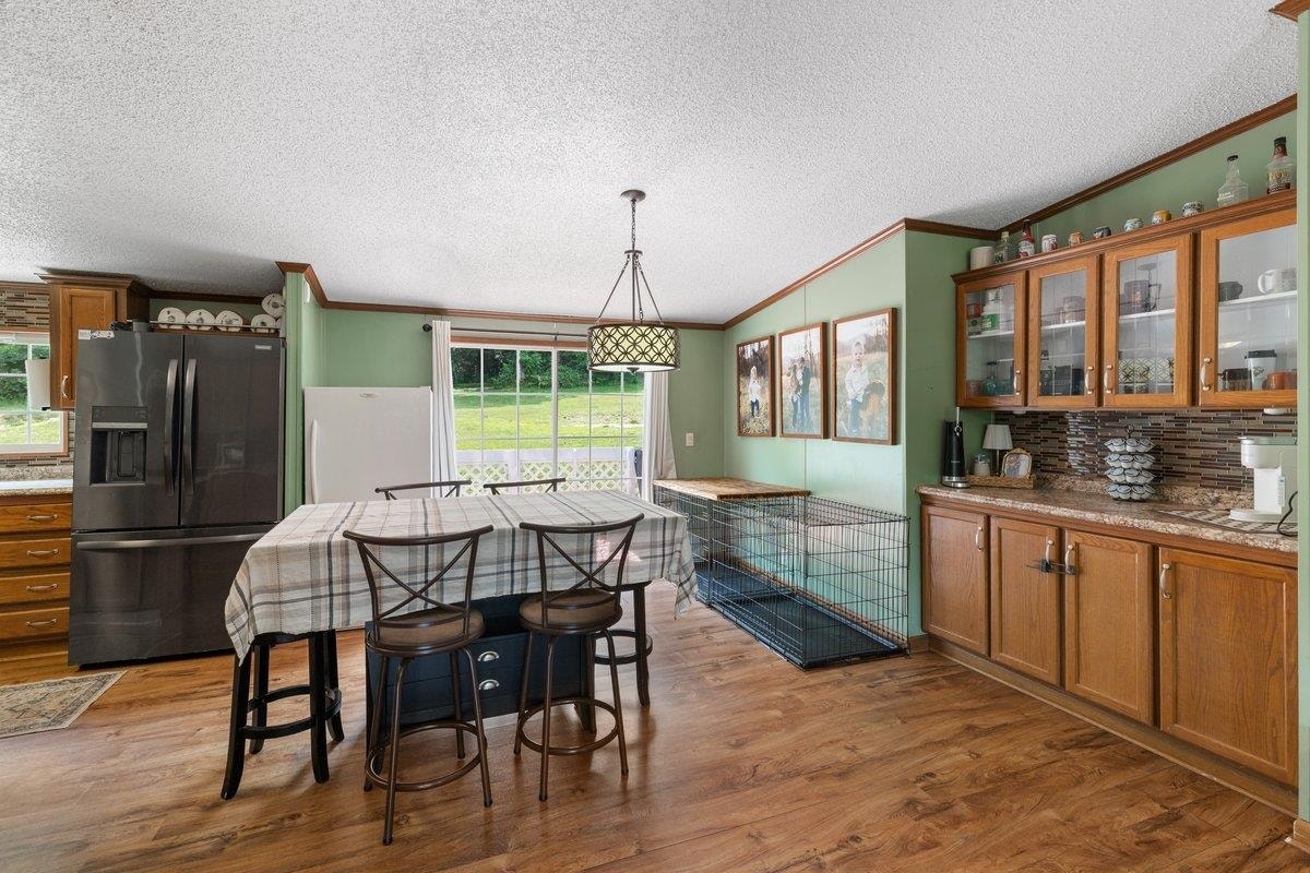 879 Cross Avenue, Pearisburg, VA 24134