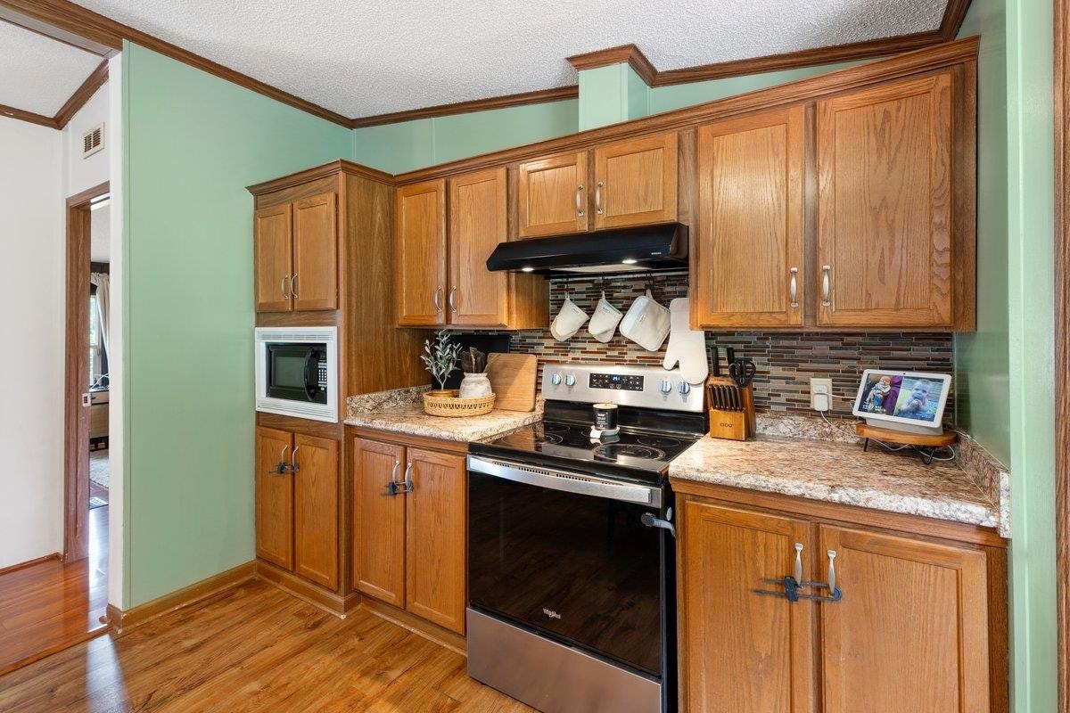 879 Cross Avenue, Pearisburg, VA 24134