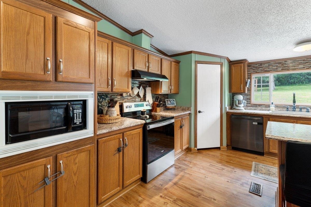 879 Cross Avenue, Pearisburg, VA 24134