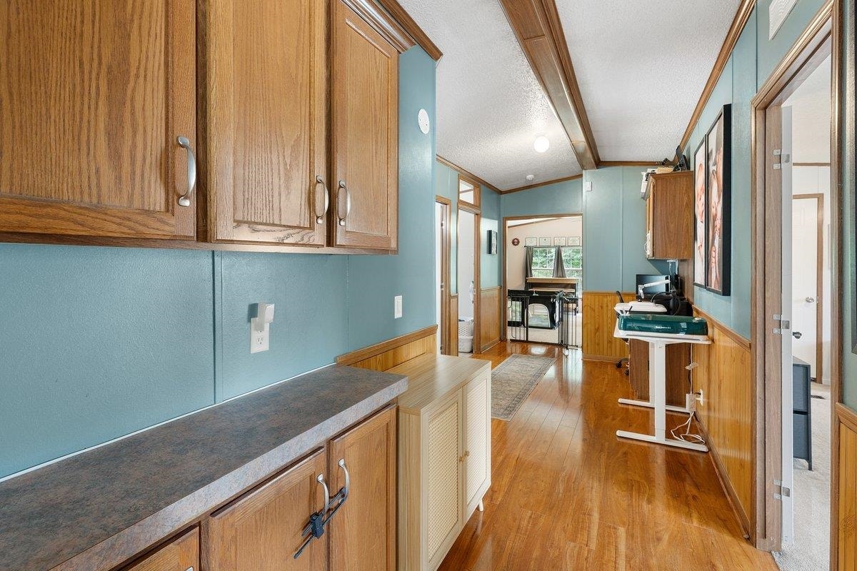 879 Cross Avenue, Pearisburg, VA 24134