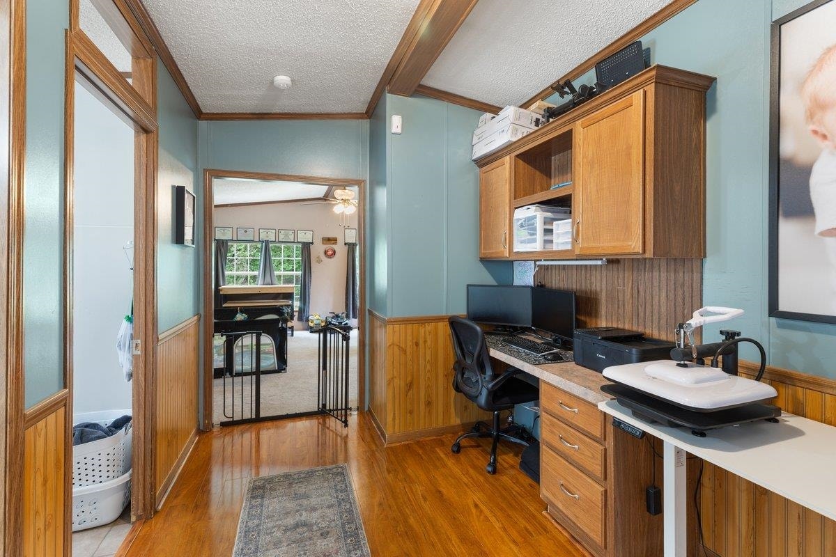 879 Cross Avenue, Pearisburg, VA 24134