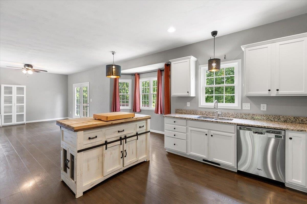 954 Brooklyn Avenue, Christiansburg, VA 24073
