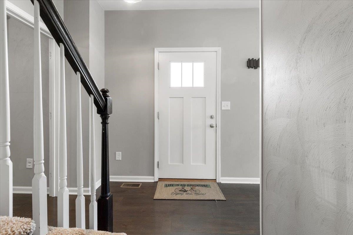 954 Brooklyn Avenue, Christiansburg, VA 24073