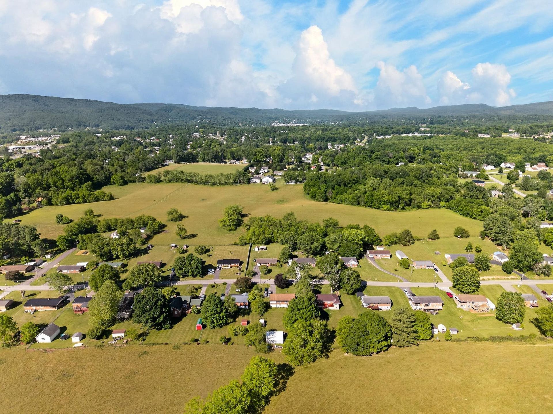 TBD Peppers Ferry Road, Pulaski, VA 24301