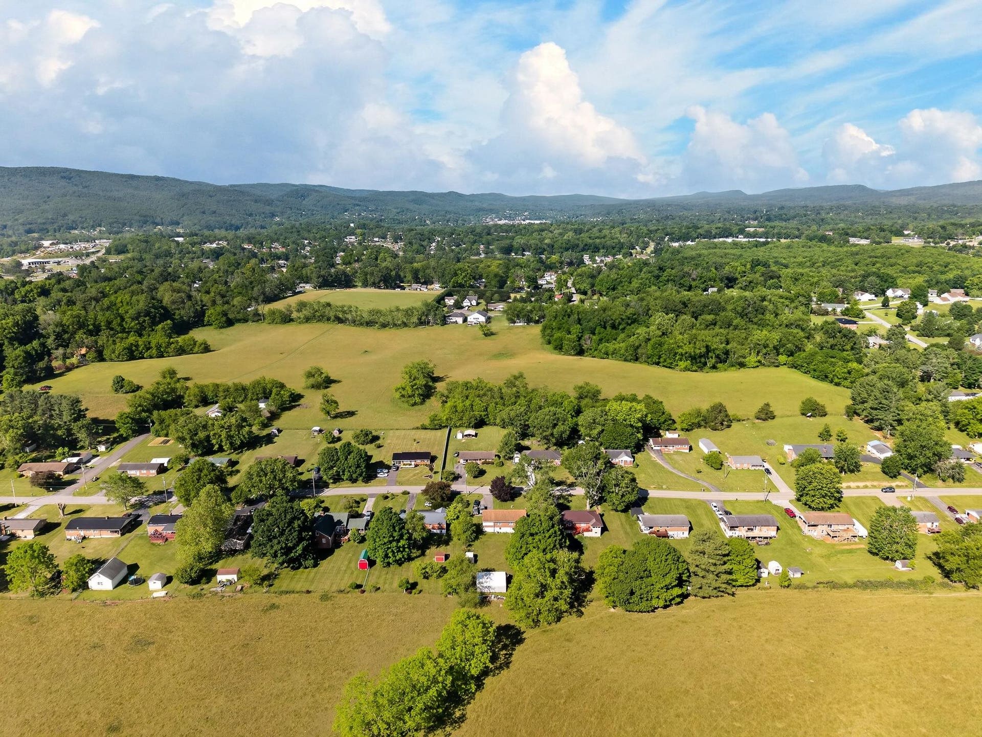 TBD Beck Lot 2 Lane, Pulaski, VA 24301