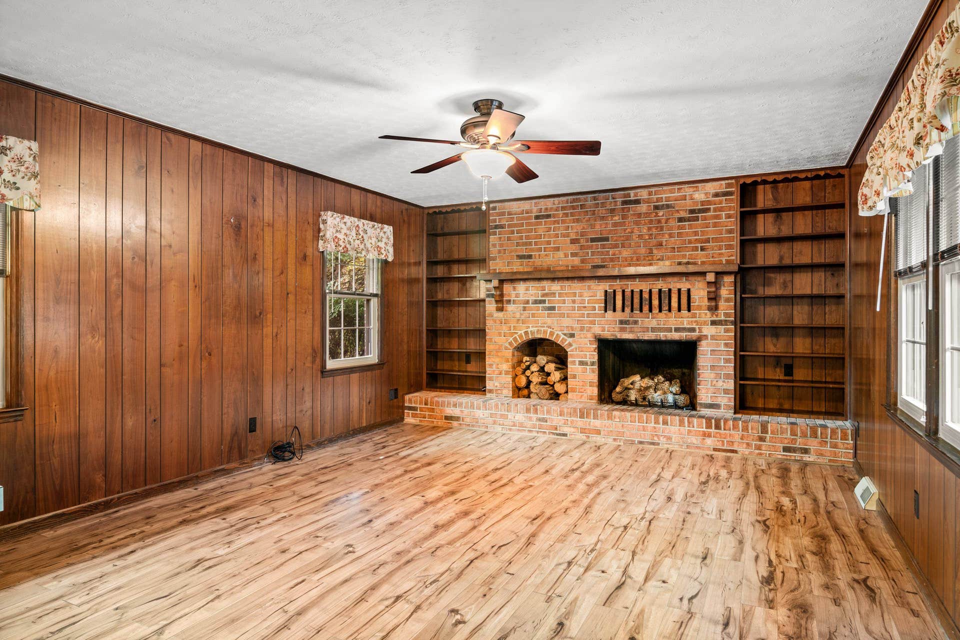 104 Arnold Avenue, Radford, VA 24141
