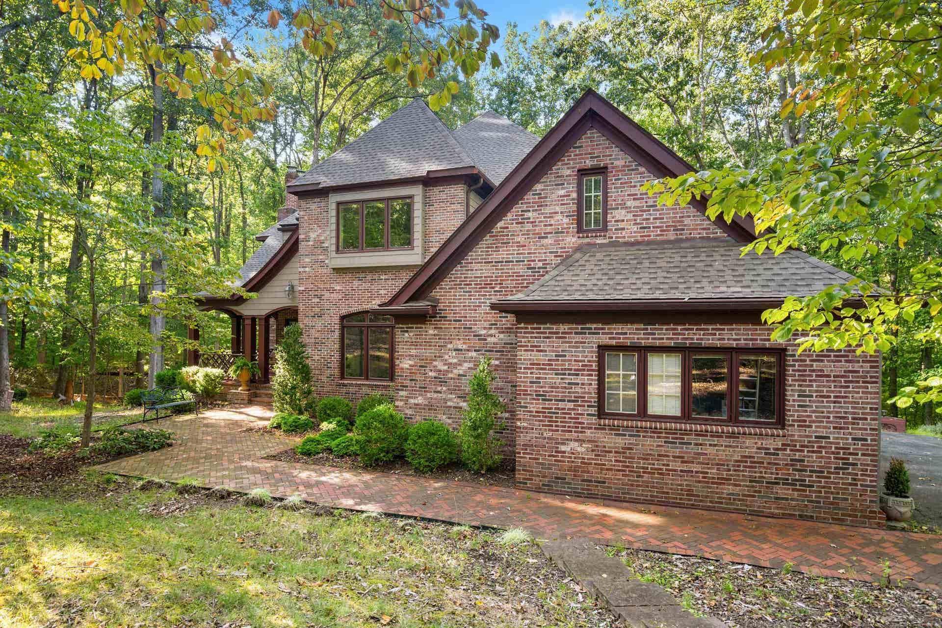 705 SOMERSET Place, Blacksburg, VA 24060