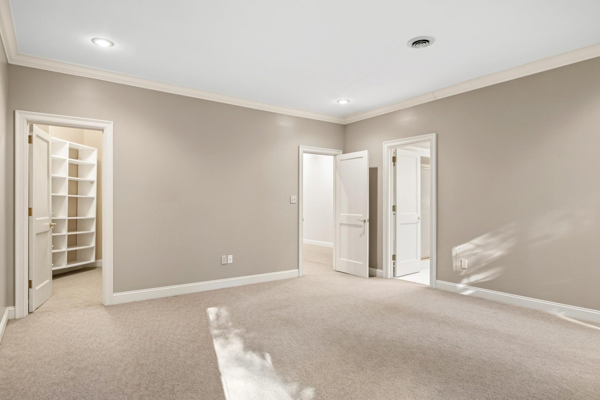 705 SOMERSET Place, Blacksburg, VA 24060