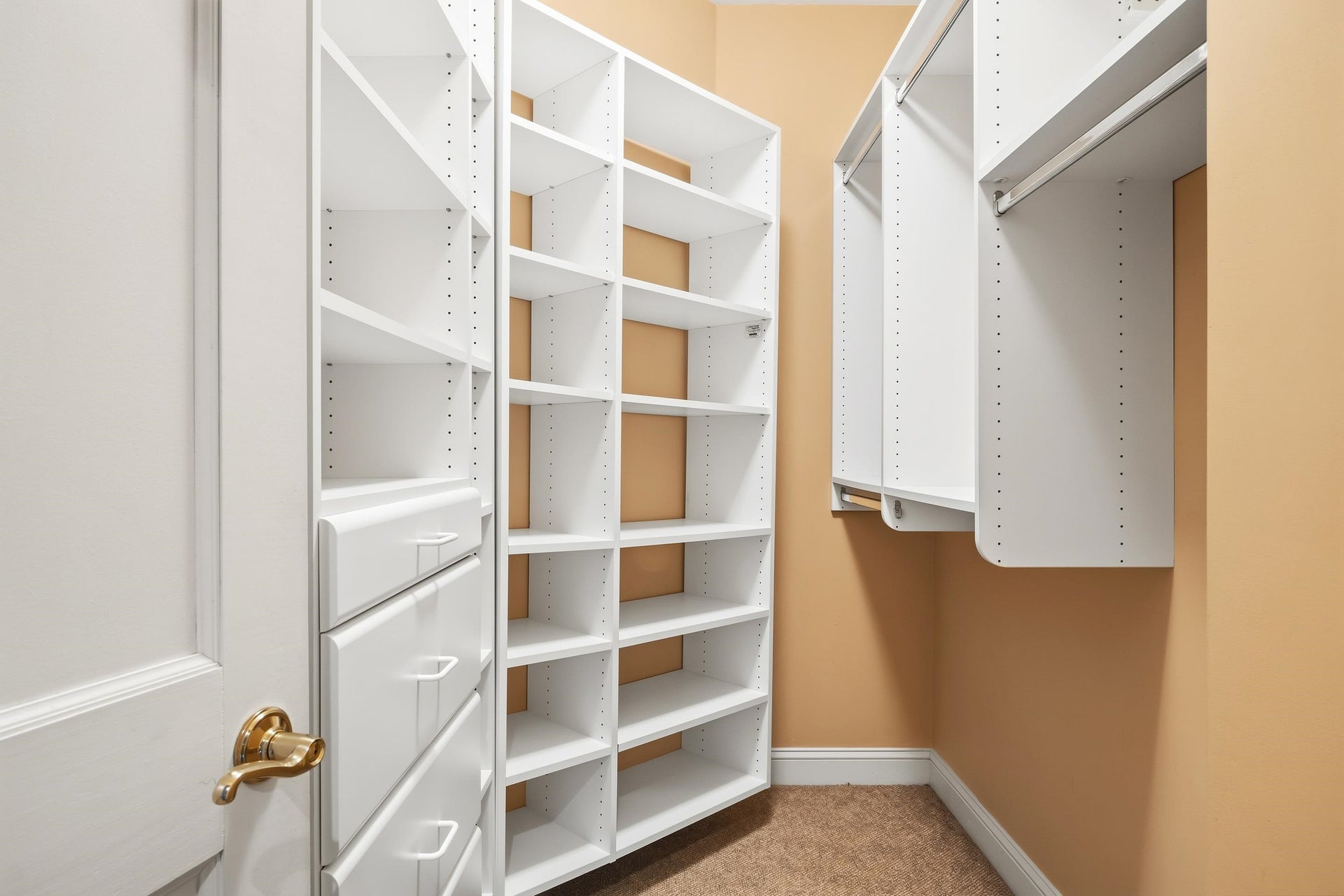 705 SOMERSET Place, Blacksburg, VA 24060