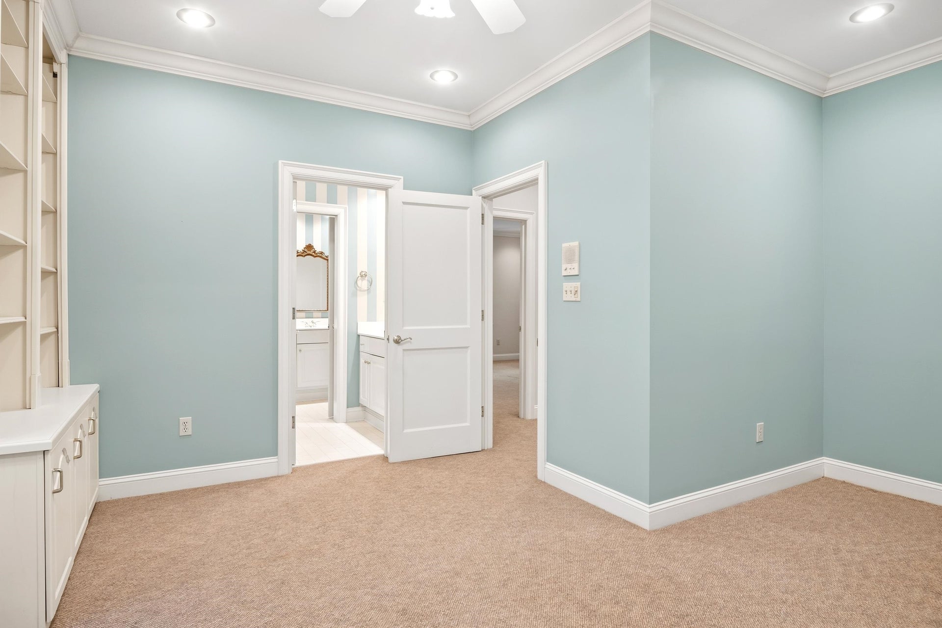 705 SOMERSET Place, Blacksburg, VA 24060