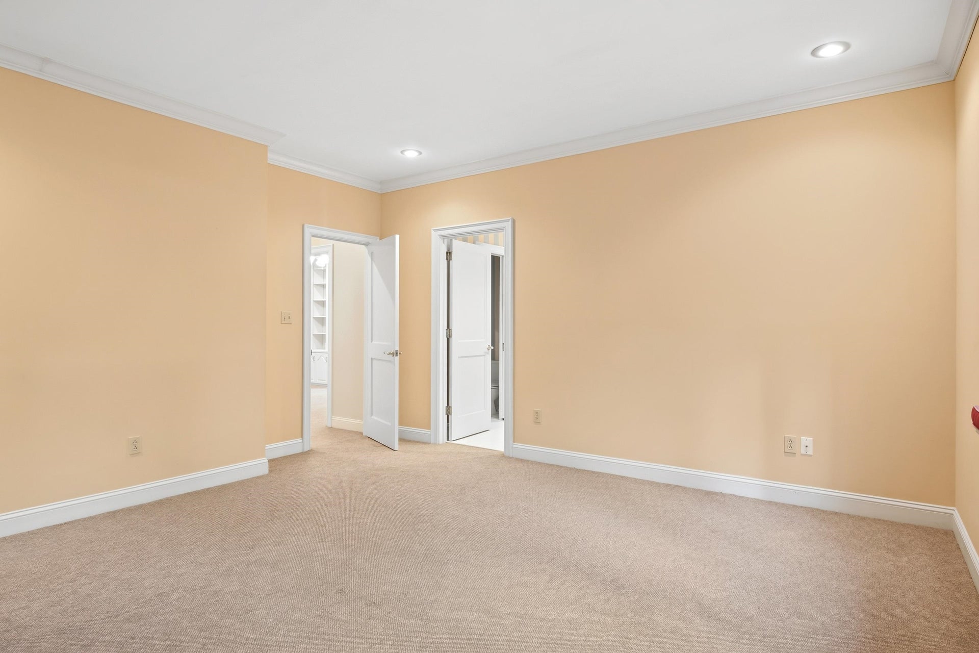 705 SOMERSET Place, Blacksburg, VA 24060