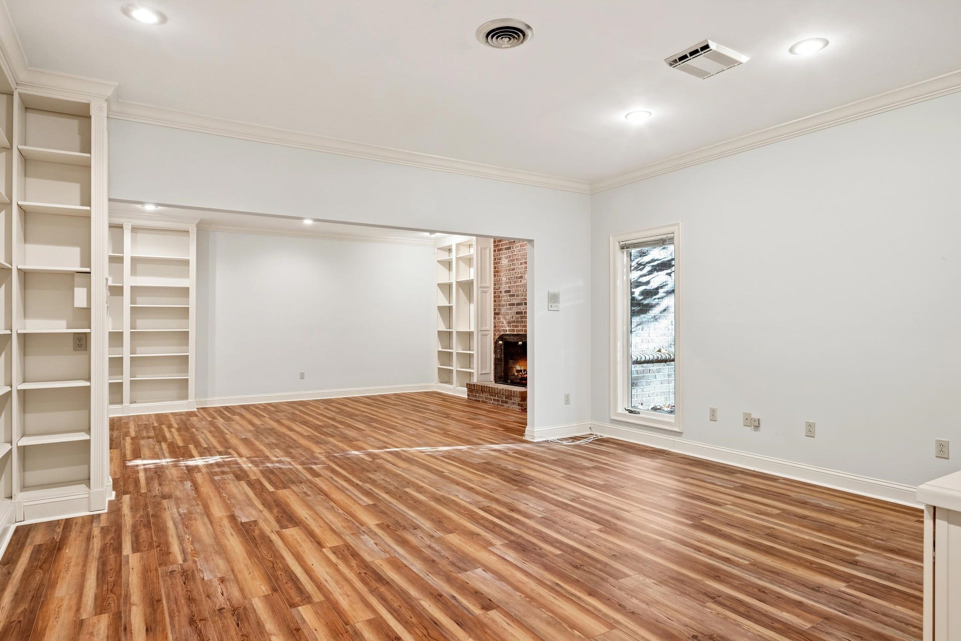 705 SOMERSET Place, Blacksburg, VA 24060