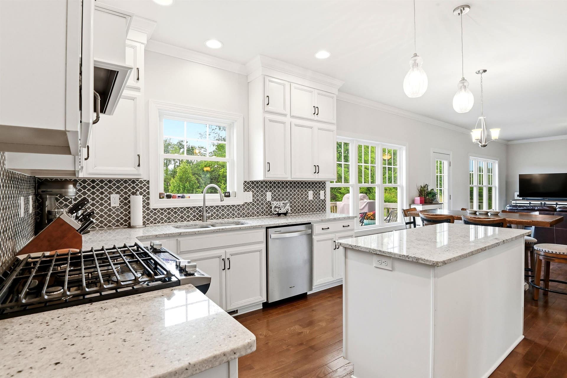 134 OAK MEADOW Lane, Blacksburg, VA 24060