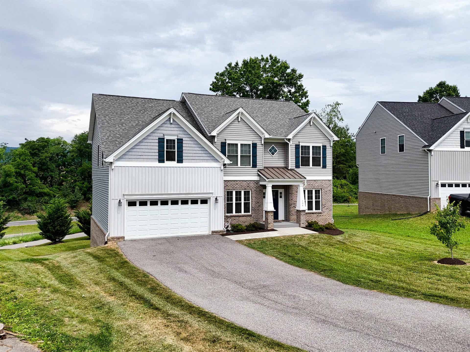 134 OAK MEADOW Lane, Blacksburg, VA 24060