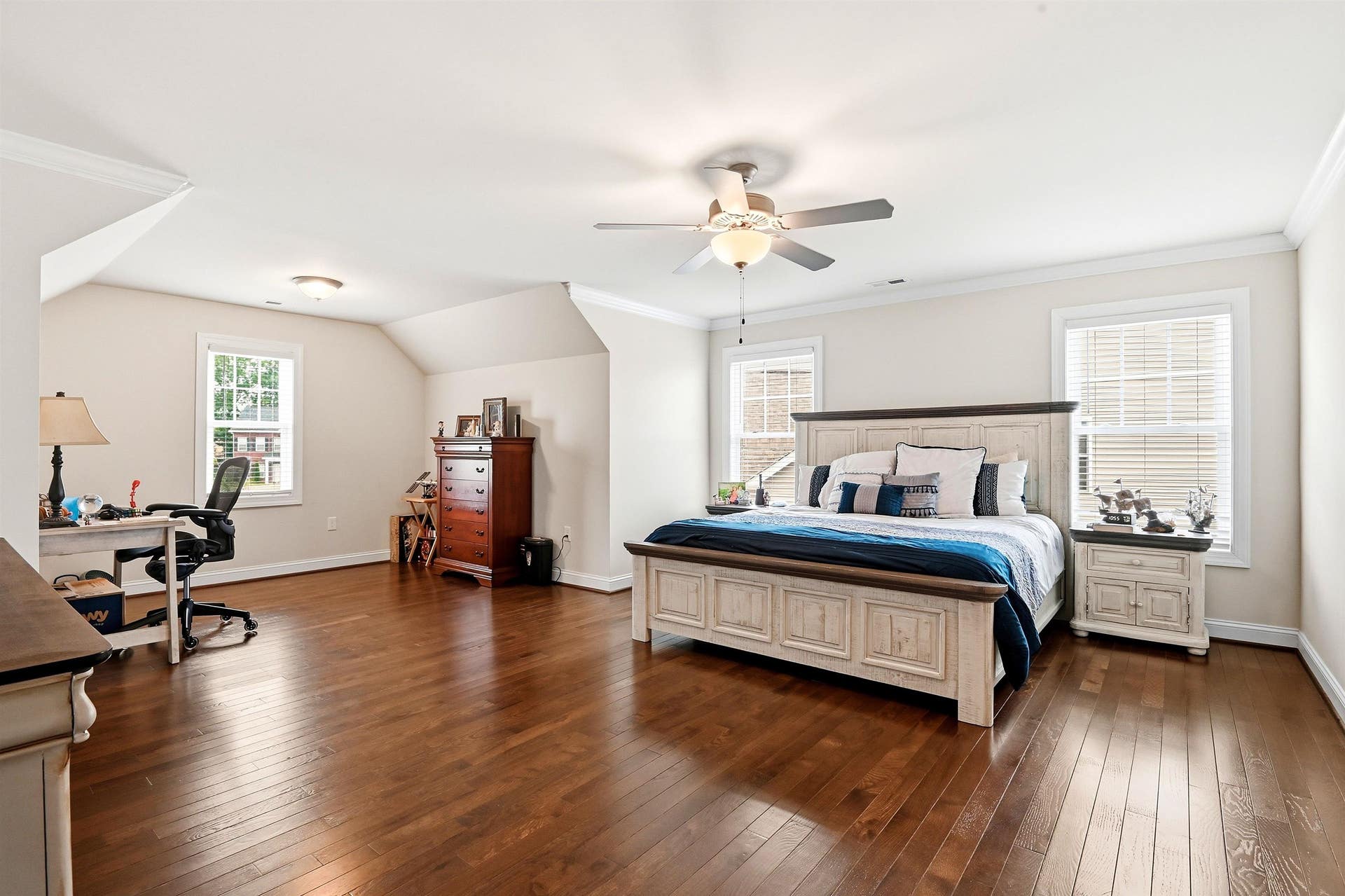 134 OAK MEADOW Lane, Blacksburg, VA 24060
