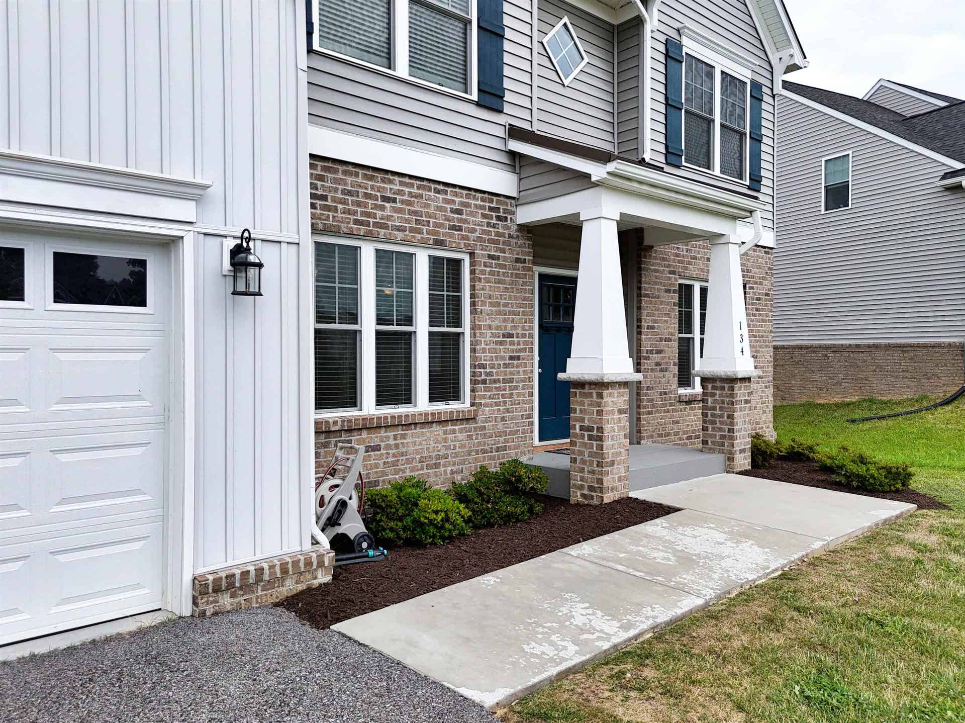 134 OAK MEADOW Lane, Blacksburg, VA 24060