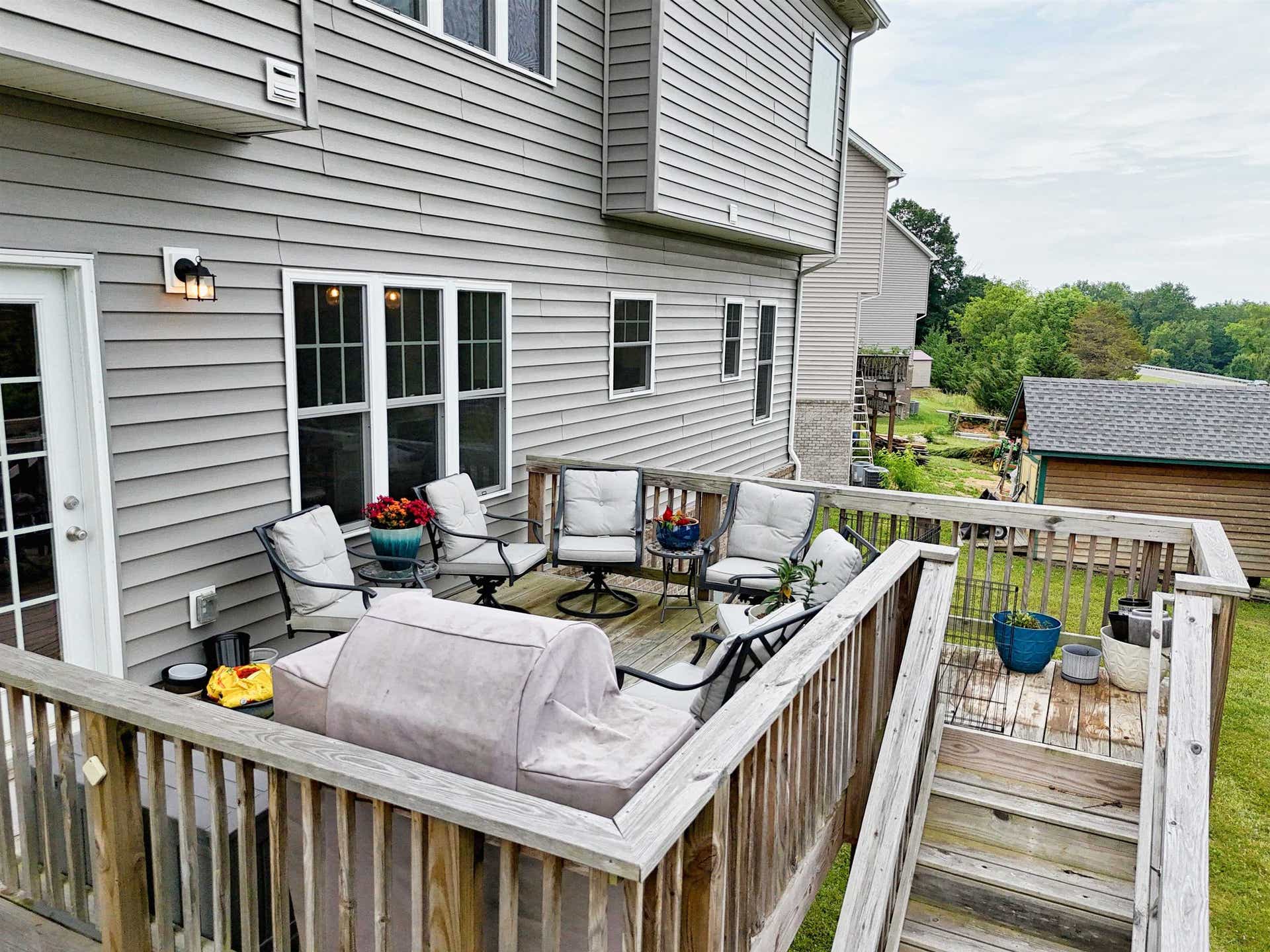 134 OAK MEADOW Lane, Blacksburg, VA 24060