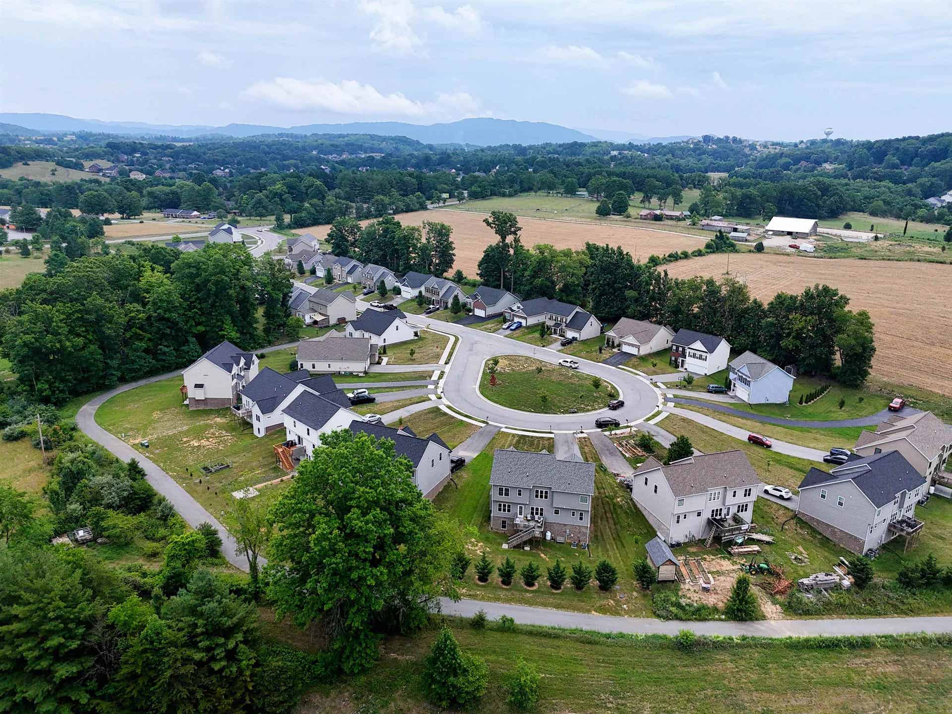 134 OAK MEADOW Lane, Blacksburg, VA 24060