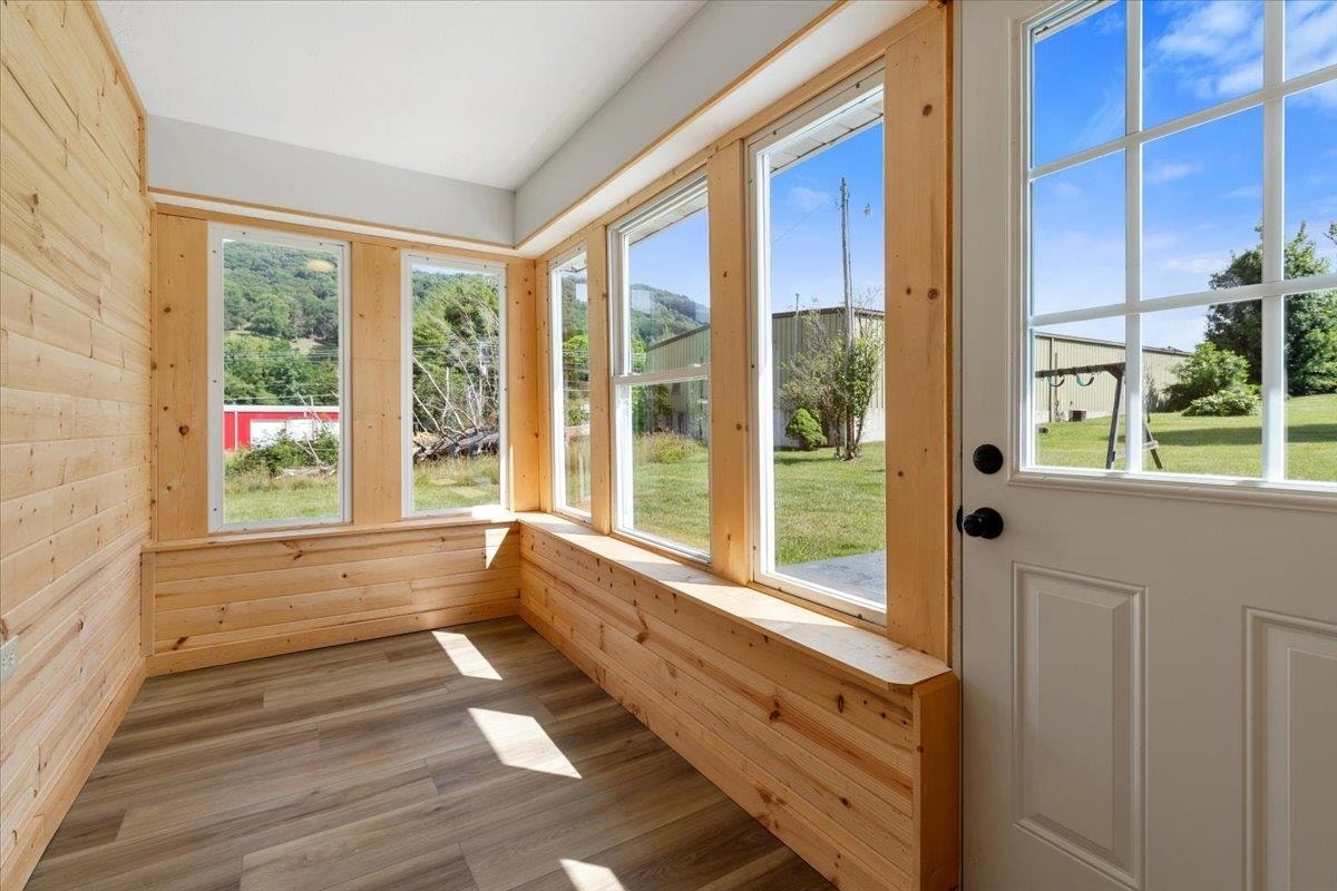 121 Spring Street, Rich Creek, VA 24147