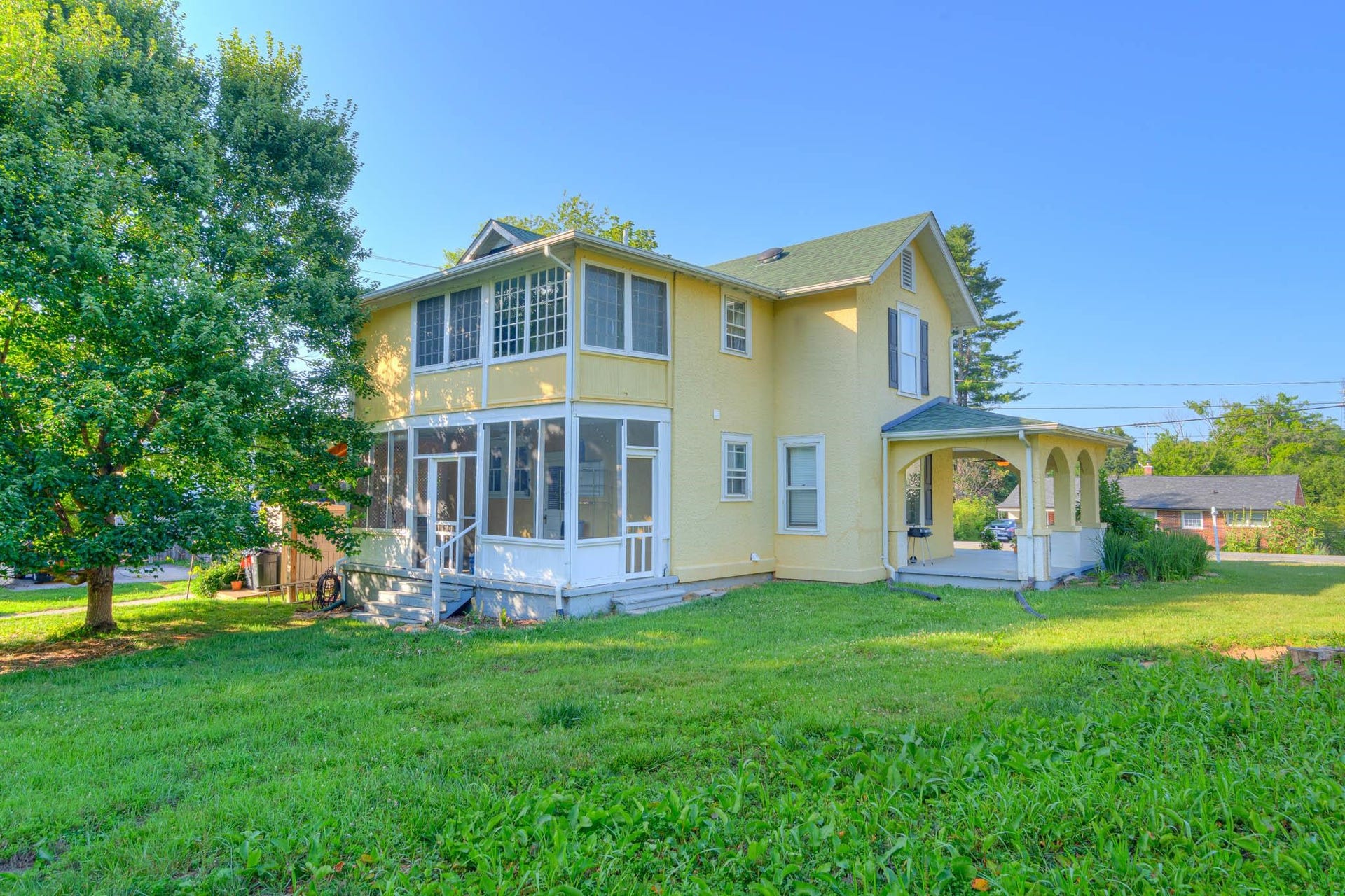 402 Randolph Street, Radford, VA 24141
