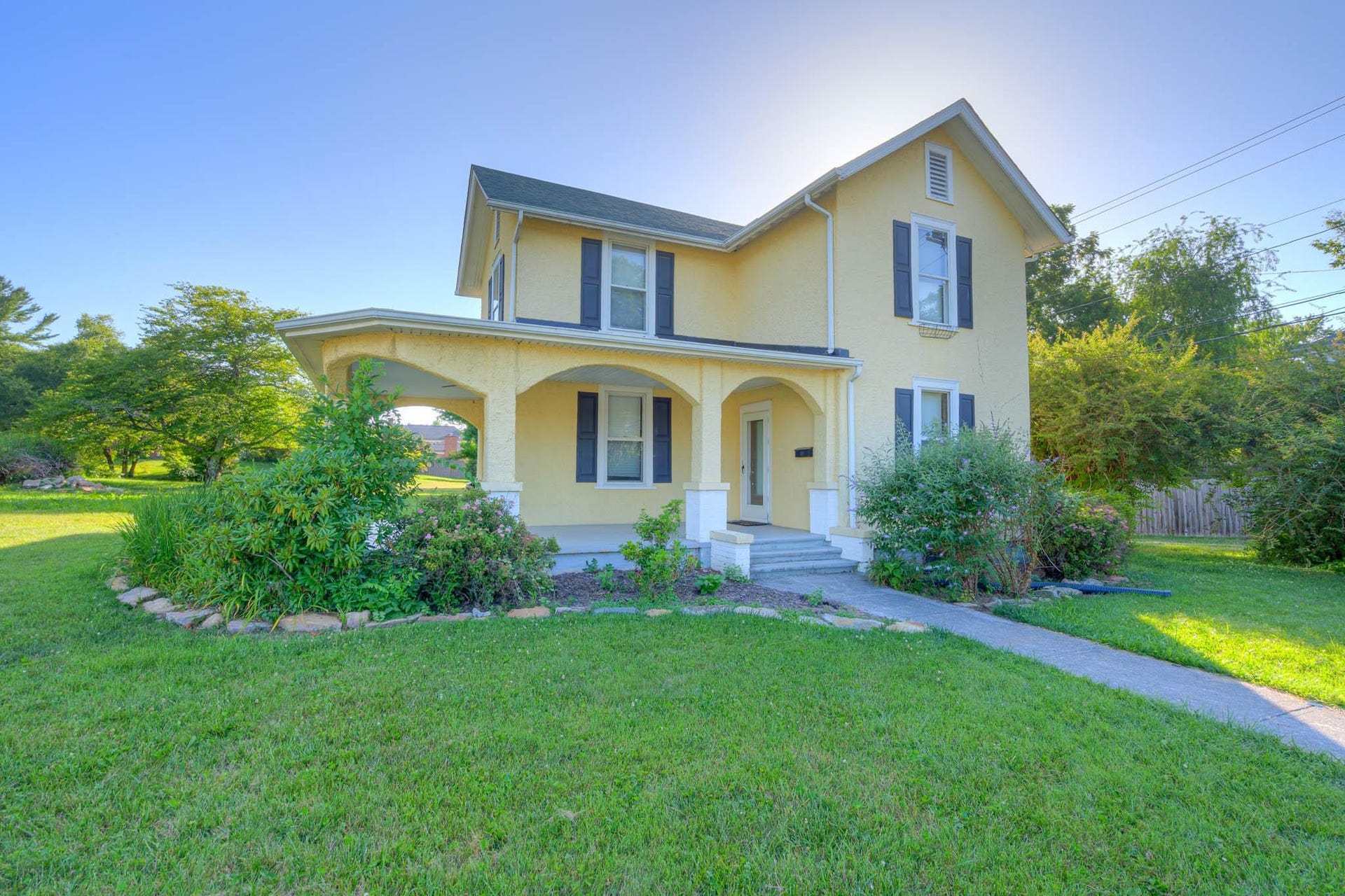 402 Randolph Street, Radford, VA 24141