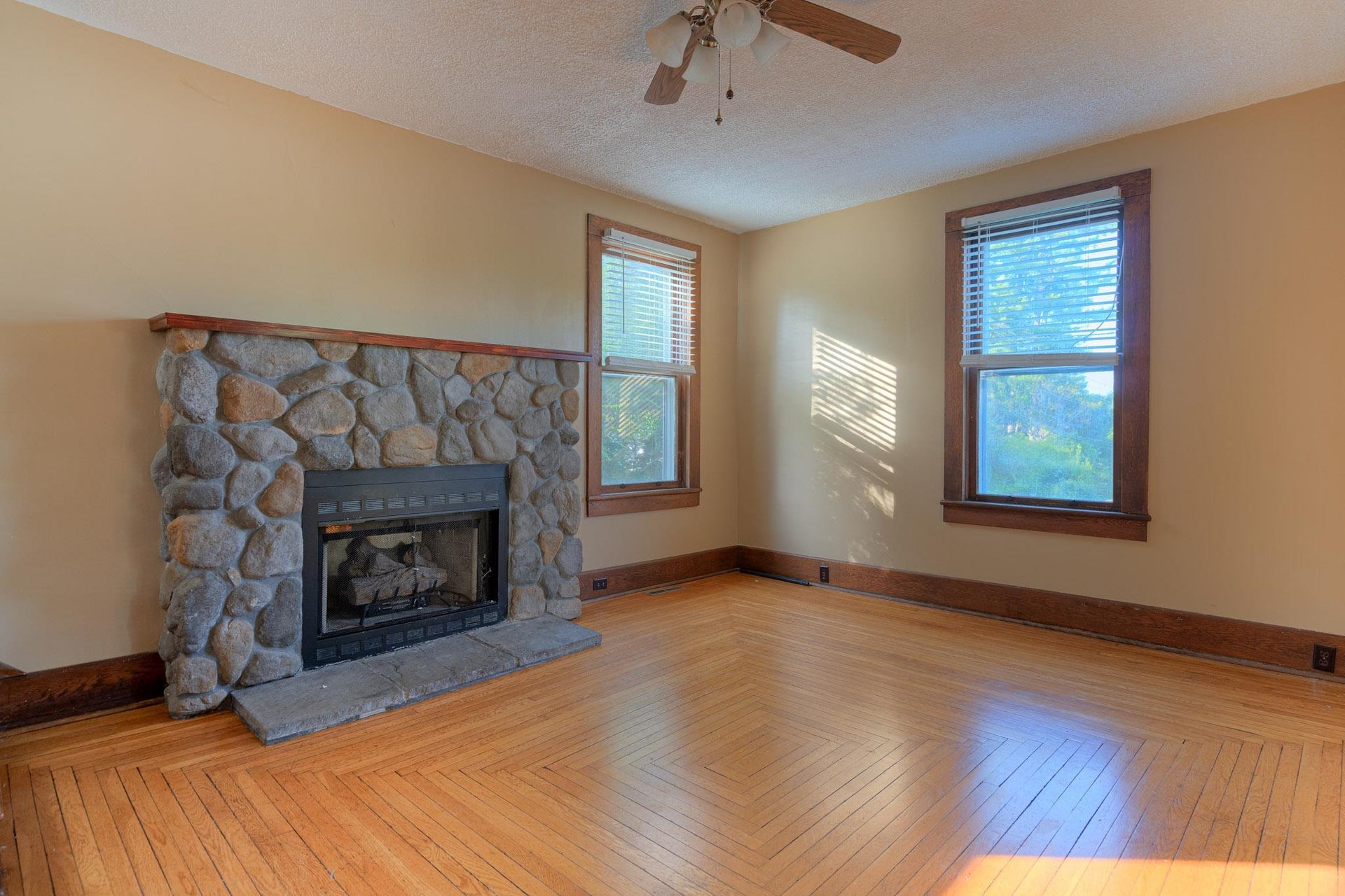 402 Randolph Street, Radford, VA 24141