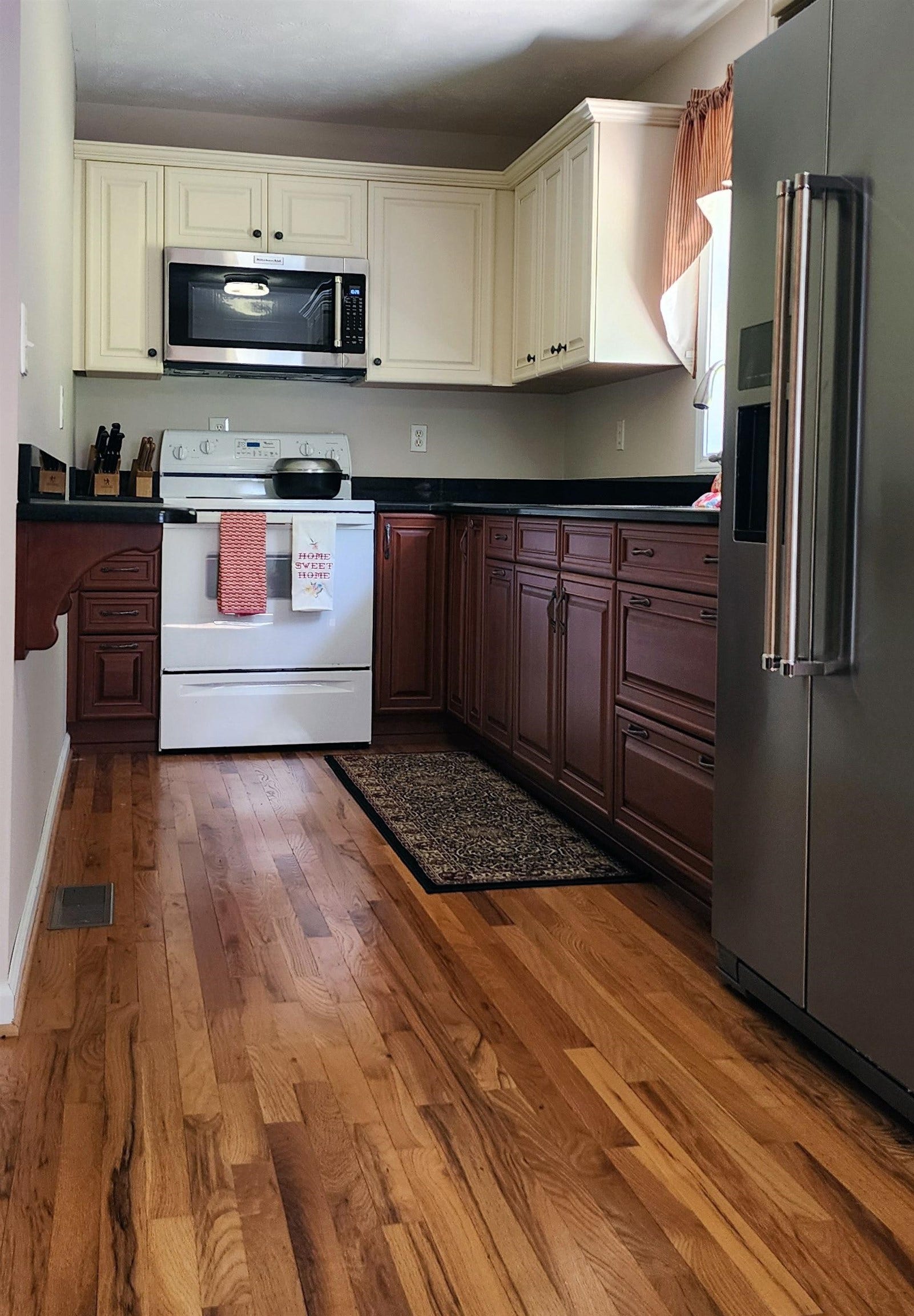 Pembroke, VA 24136