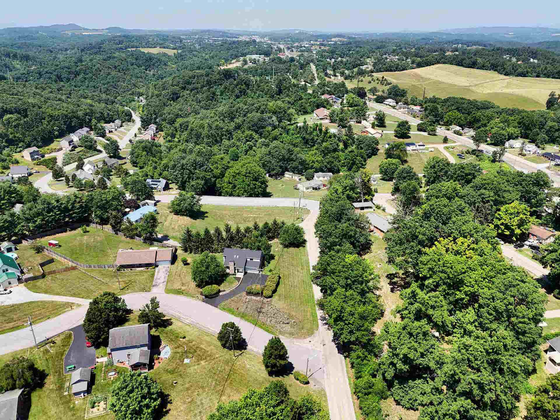 20 Howery Street, Christiansburg, VA 24073