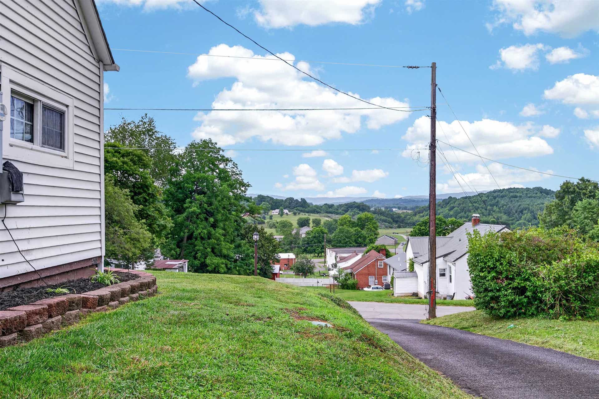 403 Cedar Drive, Ripplemead, VA 24150