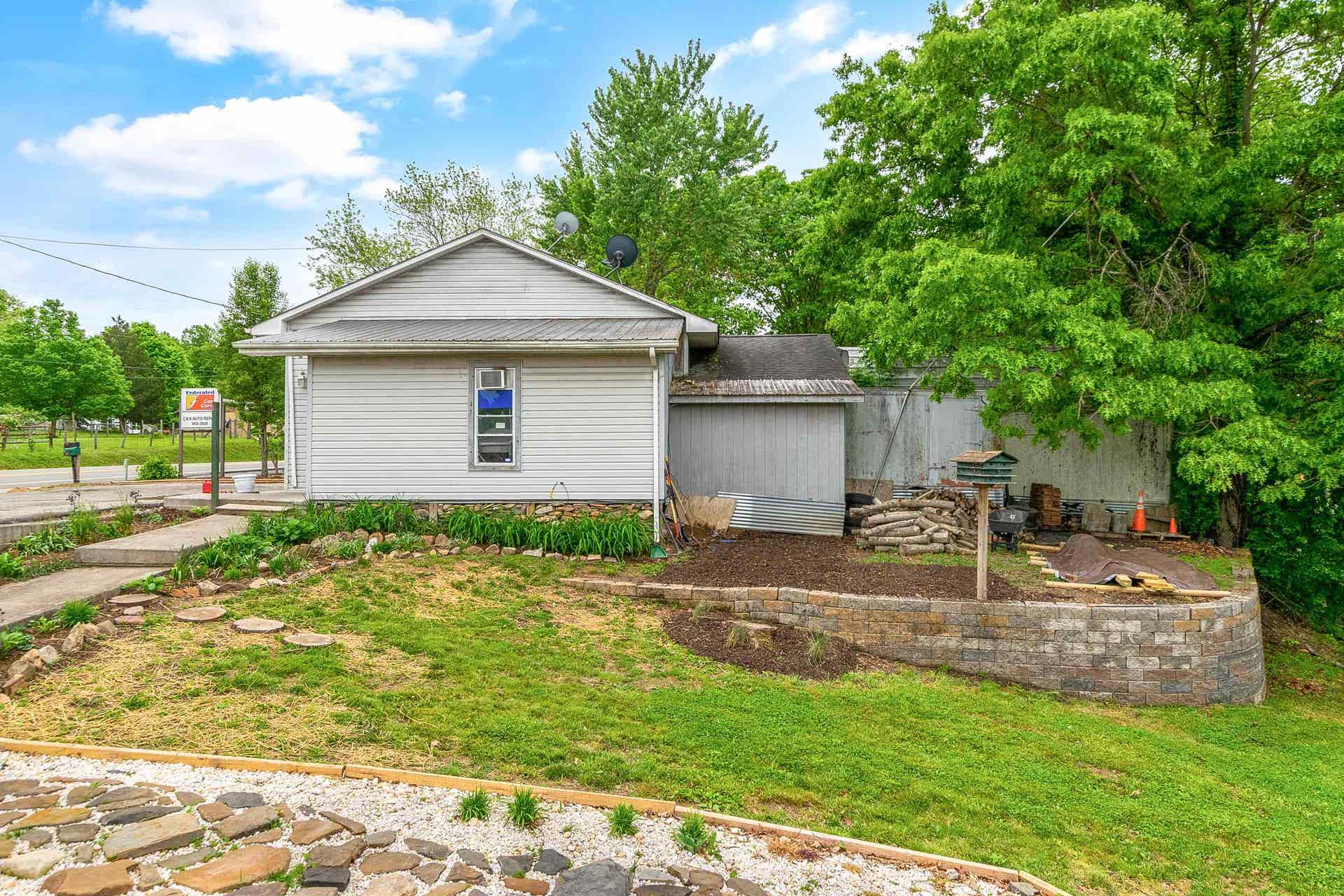 907 Magnolia Lane, Christiansburg, VA 24073