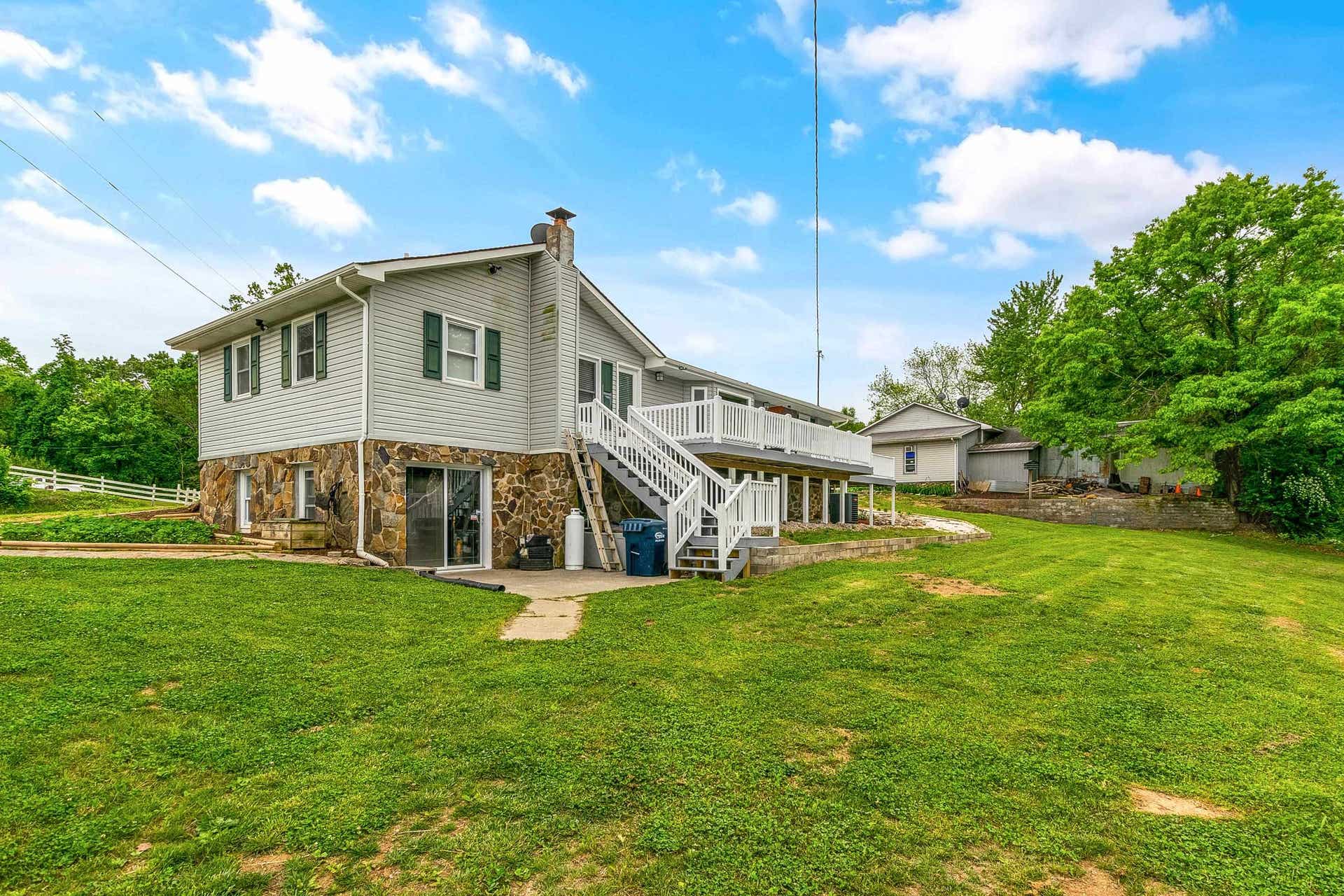 907 Magnolia Lane, Christiansburg, VA 24073