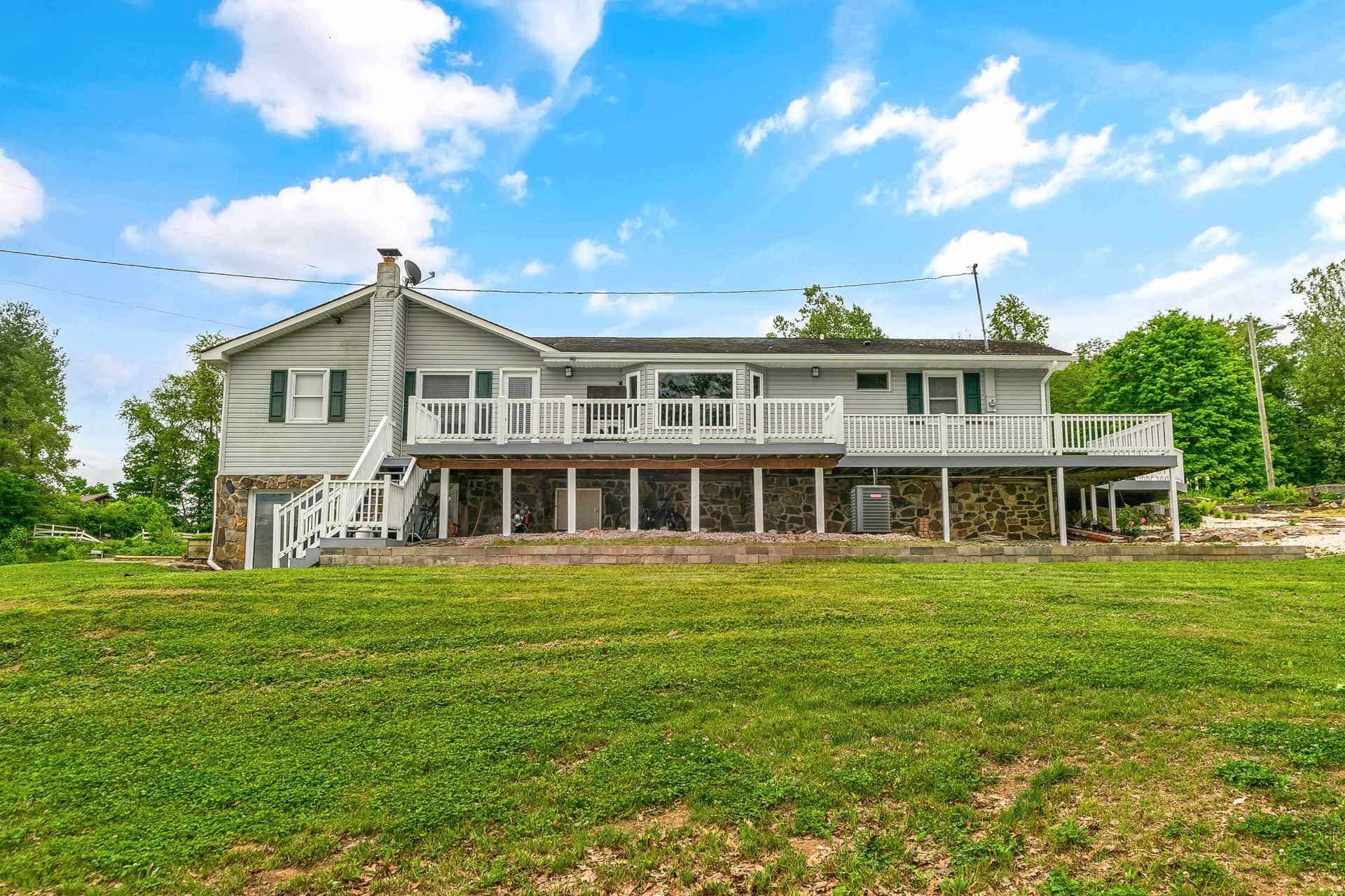 907 Magnolia Lane, Christiansburg, VA 24073