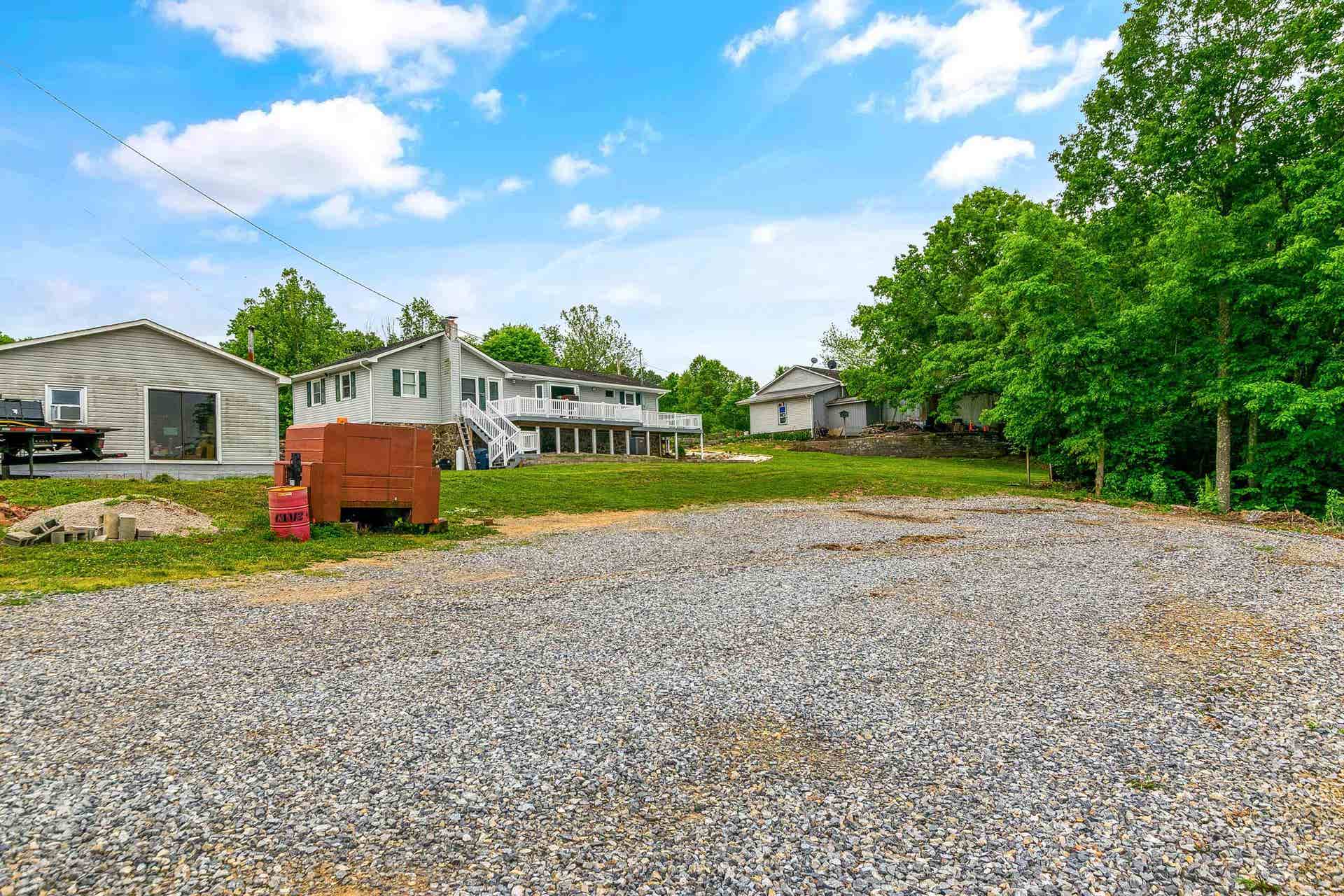 907 Magnolia Lane, Christiansburg, VA 24073