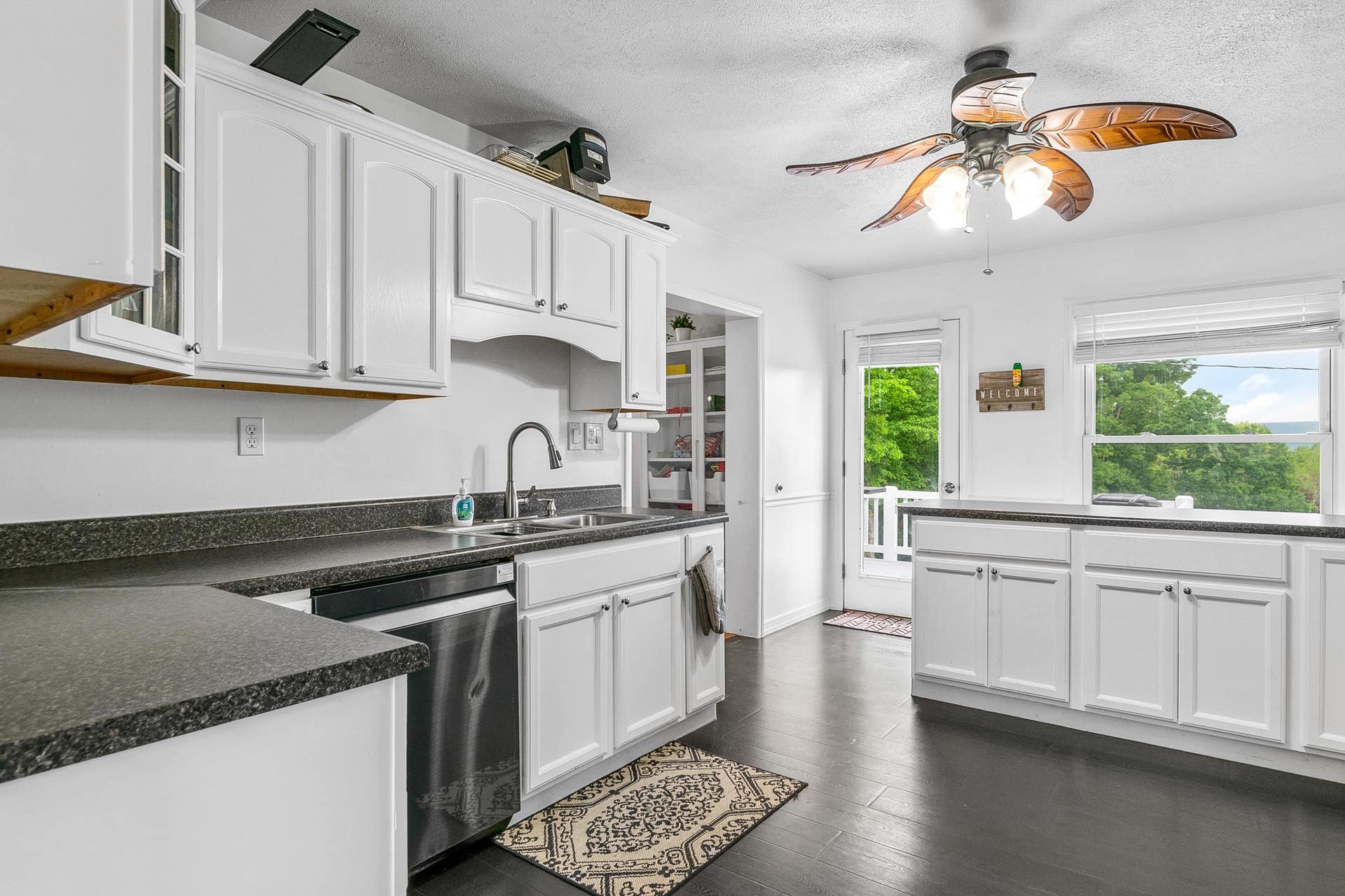 907 Magnolia Lane, Christiansburg, VA 24073