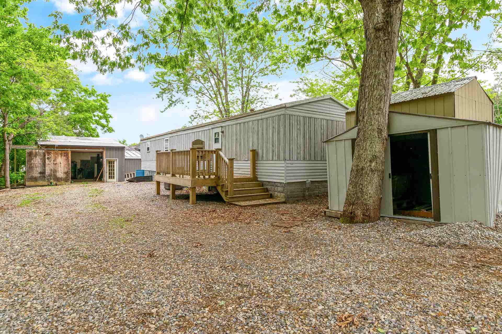 907 Magnolia Lane, Christiansburg, VA 24073