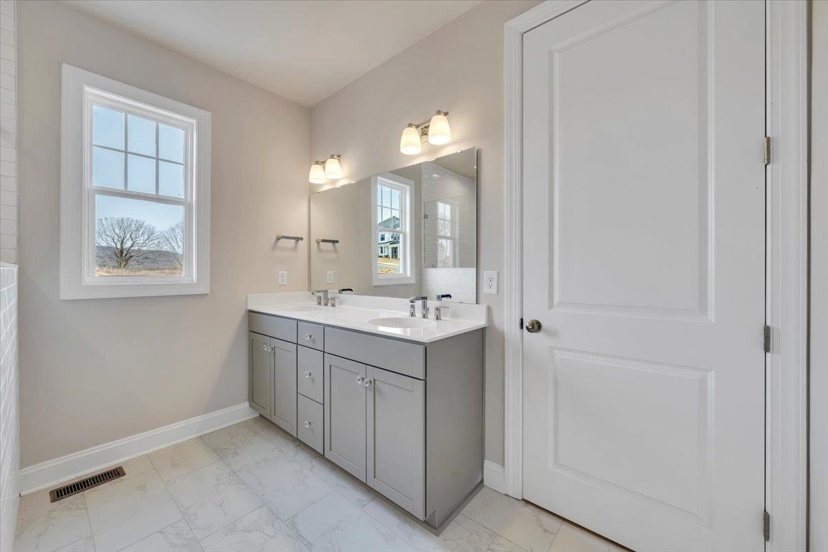 1970 Kyles Way, Blacksburg, VA 24060