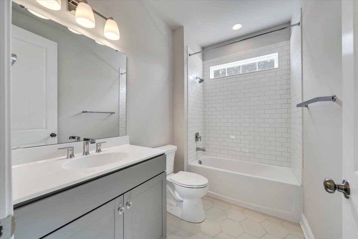 1970 Kyles Way, Blacksburg, VA 24060