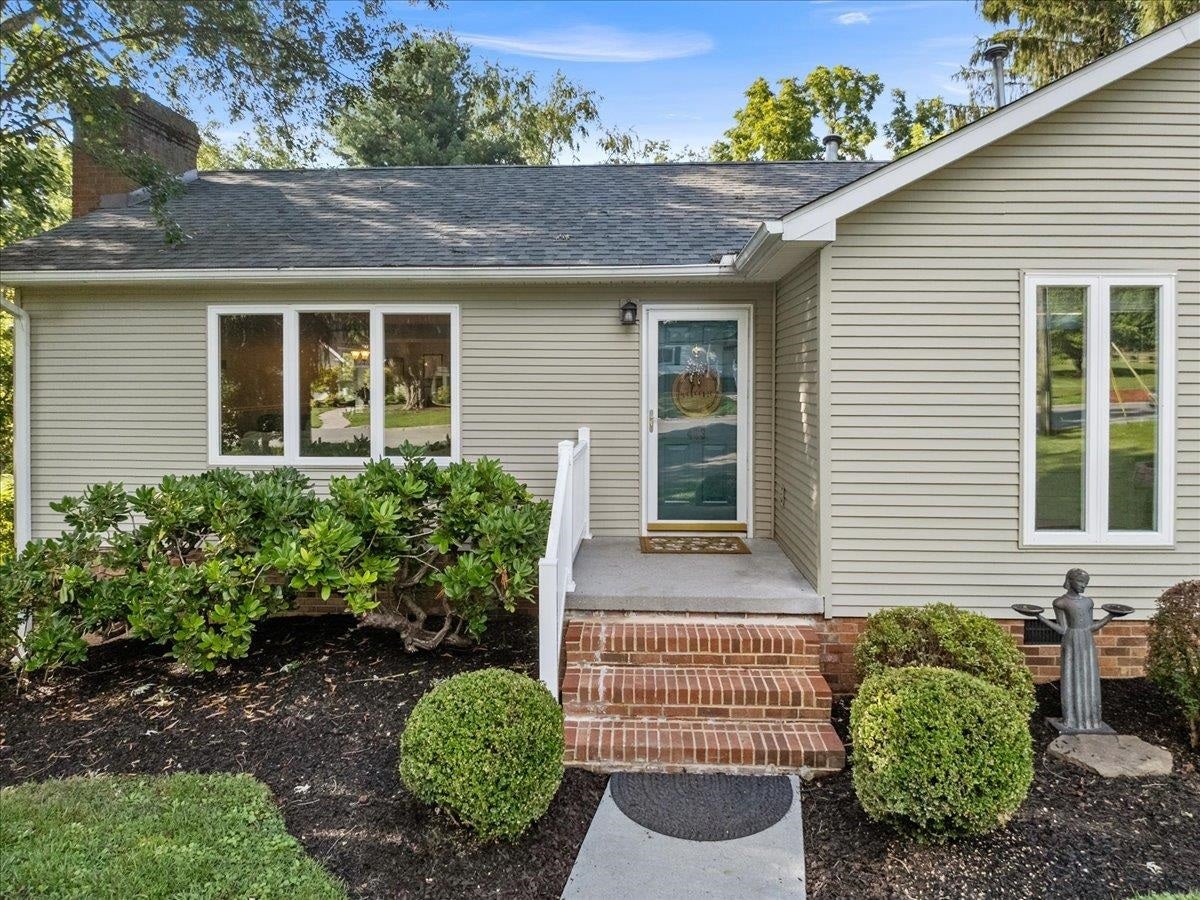 403 ARDMORE Street, Blacksburg, VA 24060