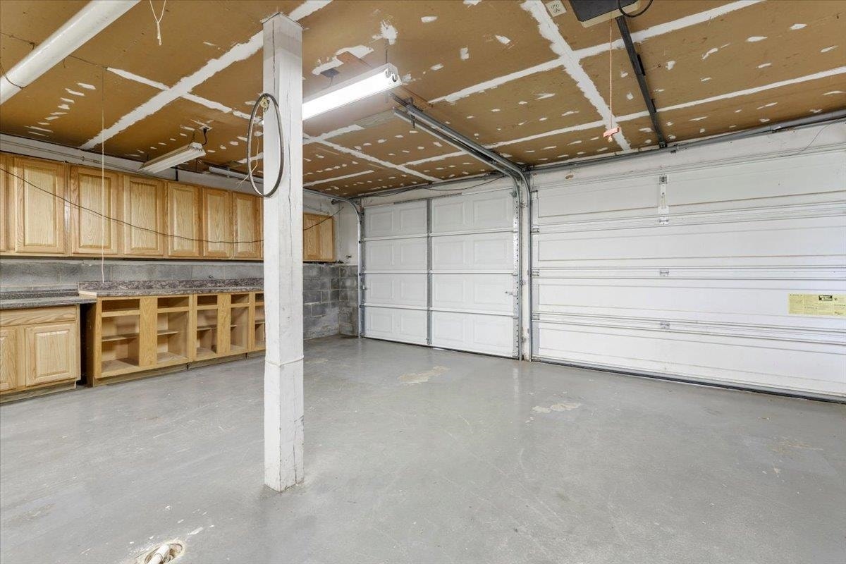 318 Sunny Ridge Road, Pearisburg, VA 24134