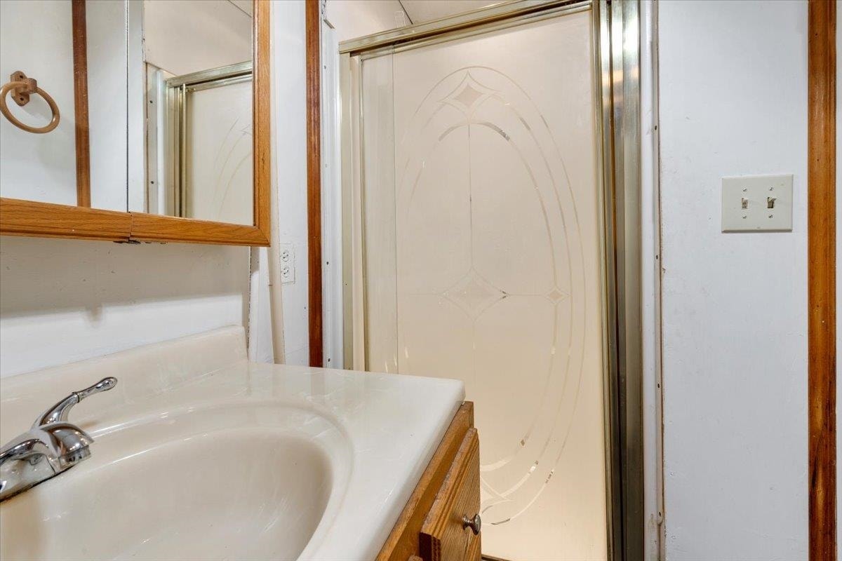 318 Sunny Ridge Road, Pearisburg, VA 24134