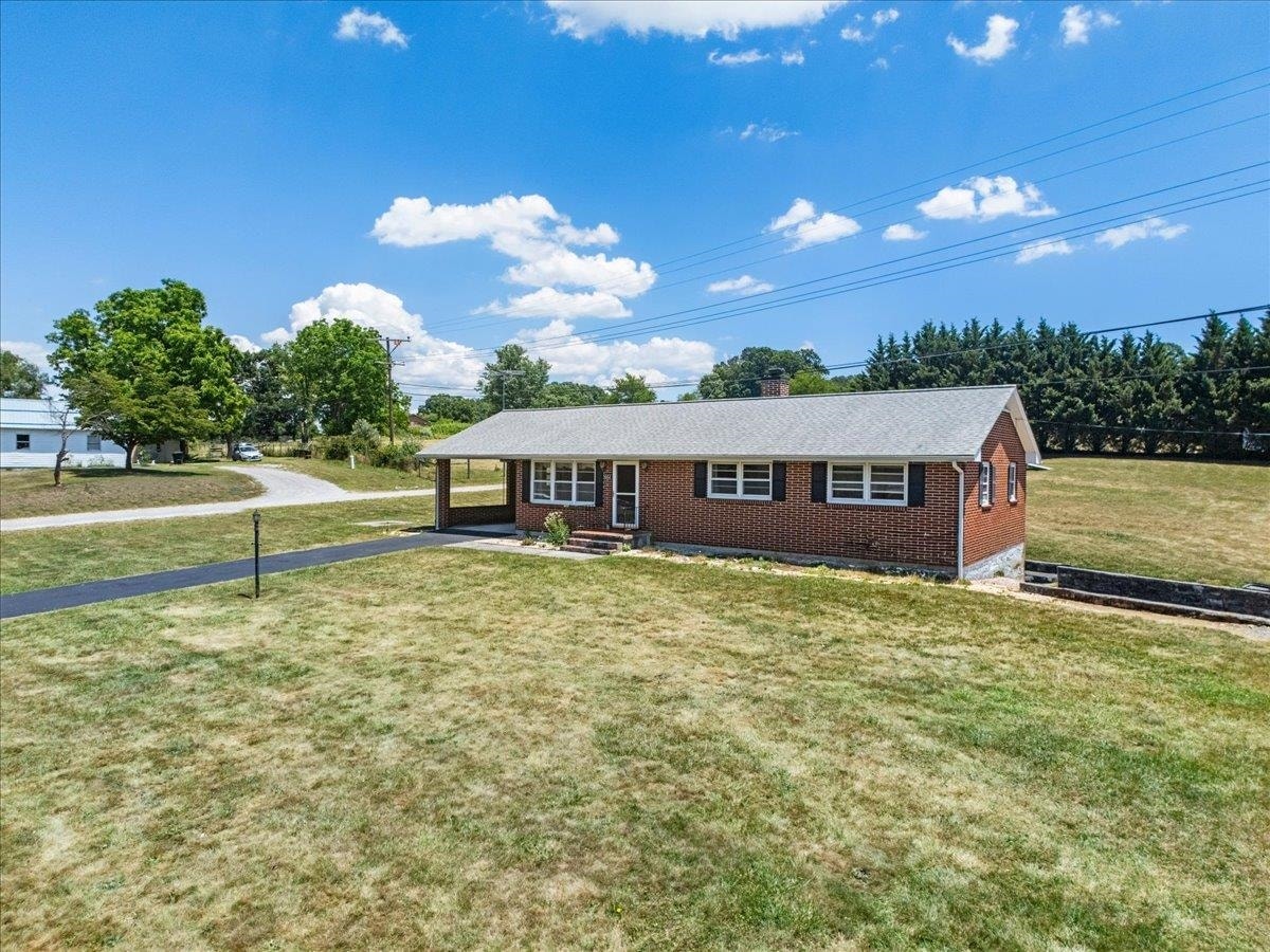5662 OLD ROUTE 11 Road, Dublin, VA 24084