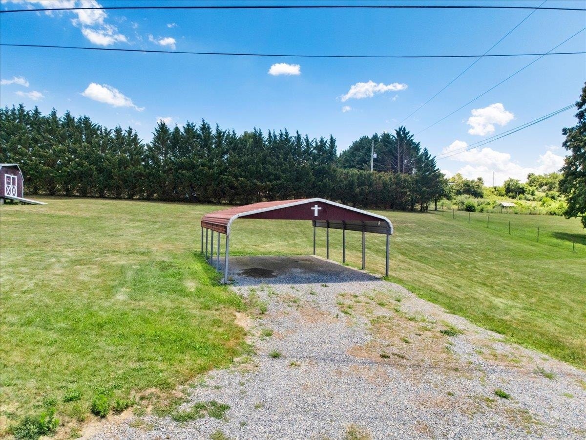 5662 OLD ROUTE 11 Road, Dublin, VA 24084