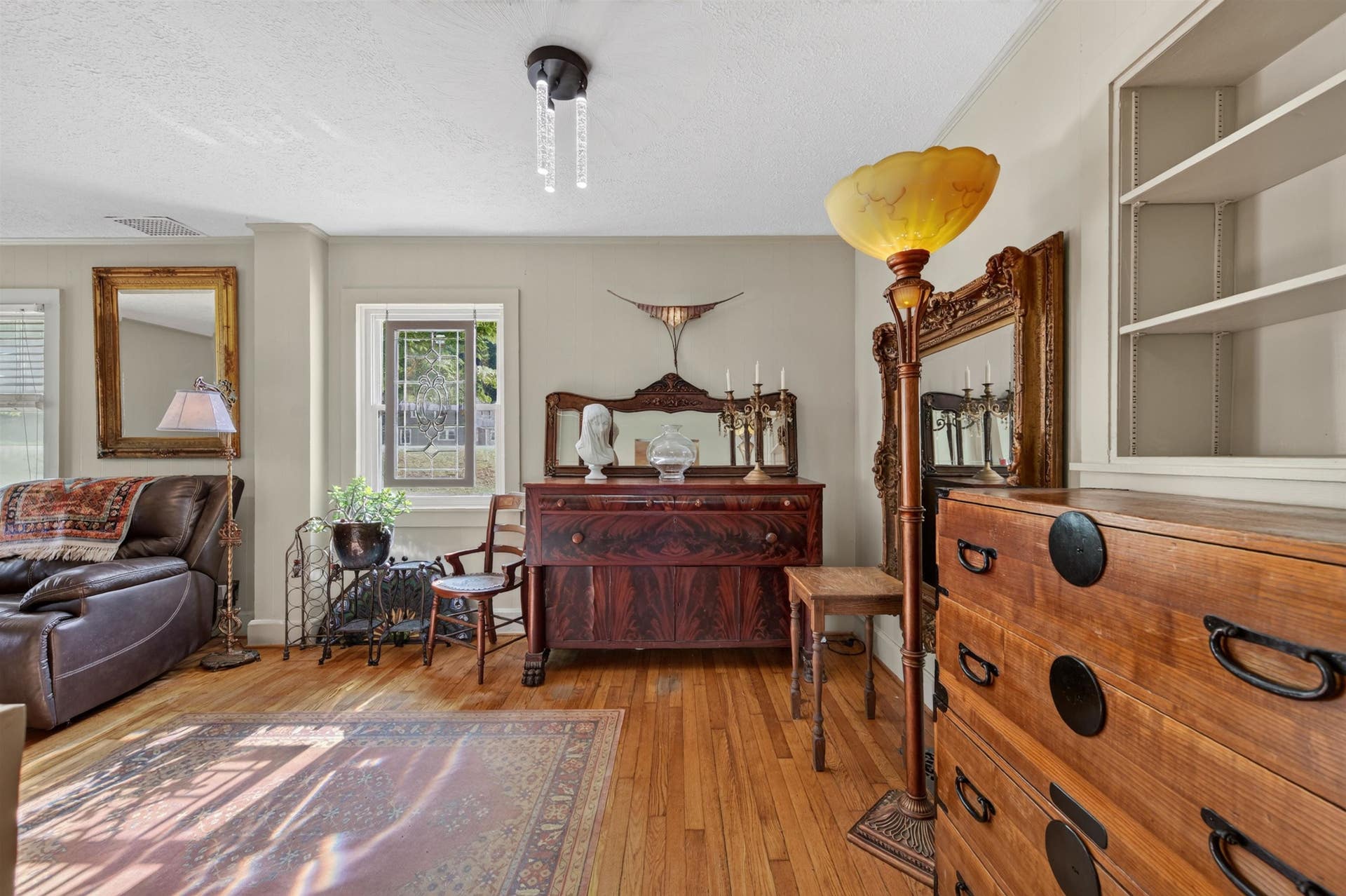 5932 Virginia Avenue, Pembroke, VA 24136