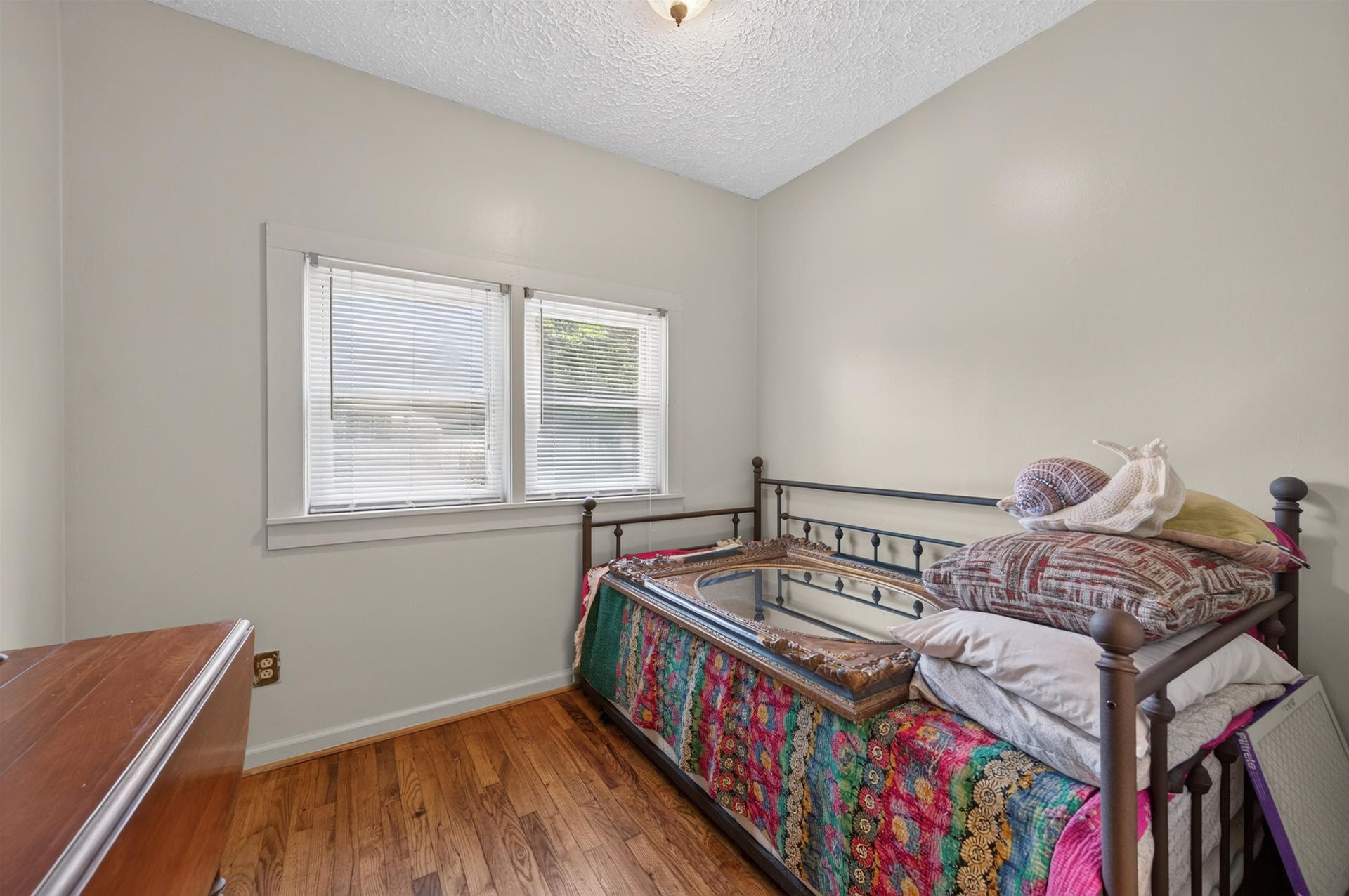 5932 Virginia Avenue, Pembroke, VA 24136