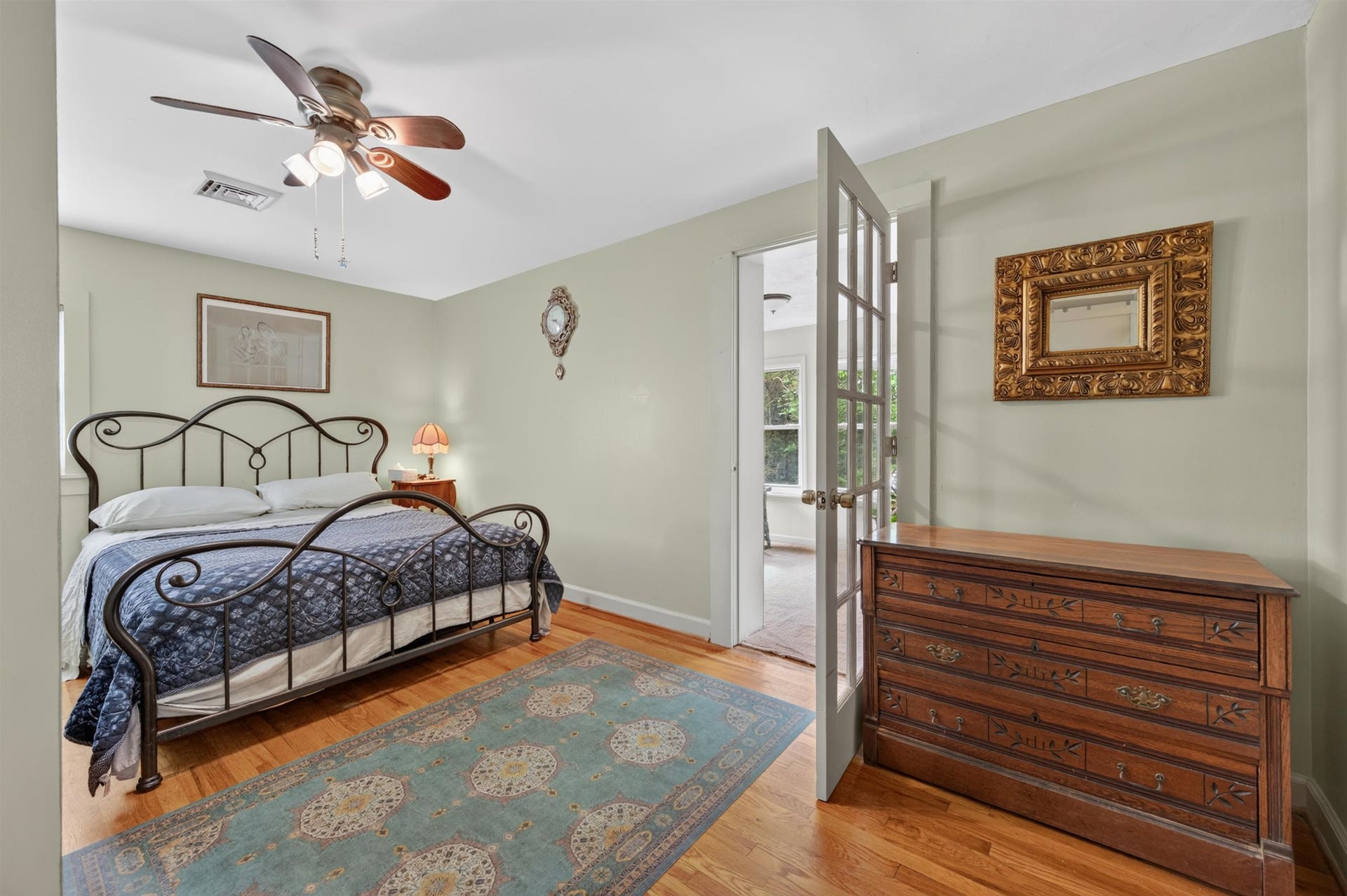 5932 Virginia Avenue, Pembroke, VA 24136