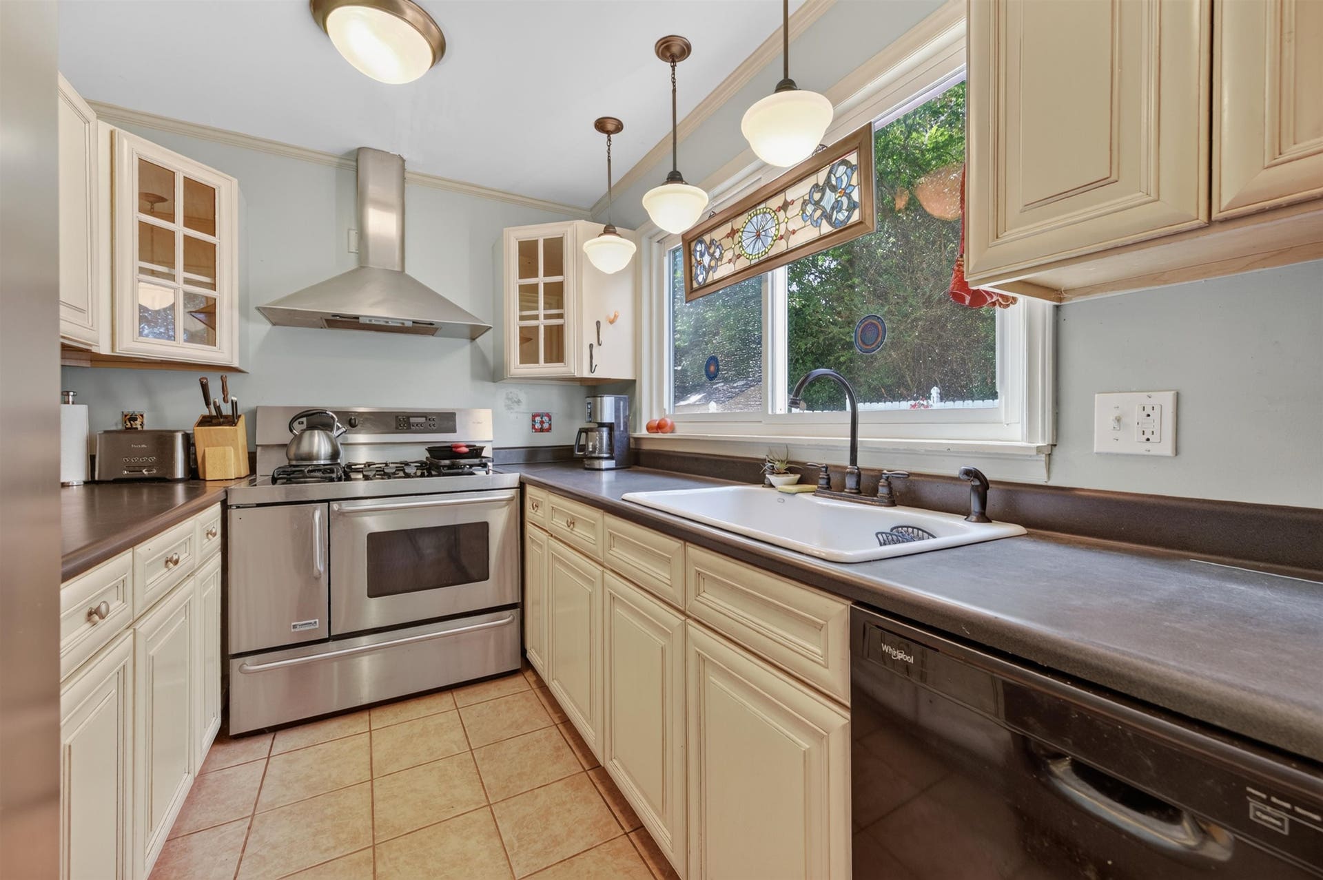 5932 Virginia Avenue, Pembroke, VA 24136