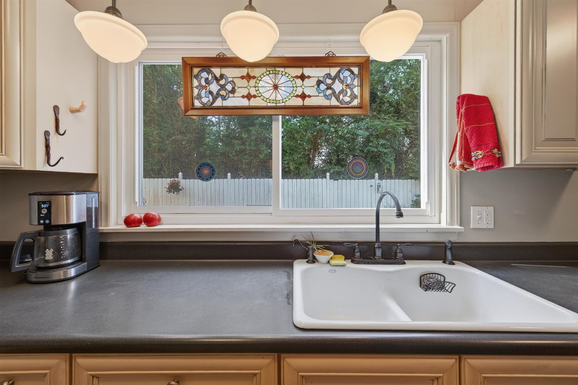 5932 Virginia Avenue, Pembroke, VA 24136