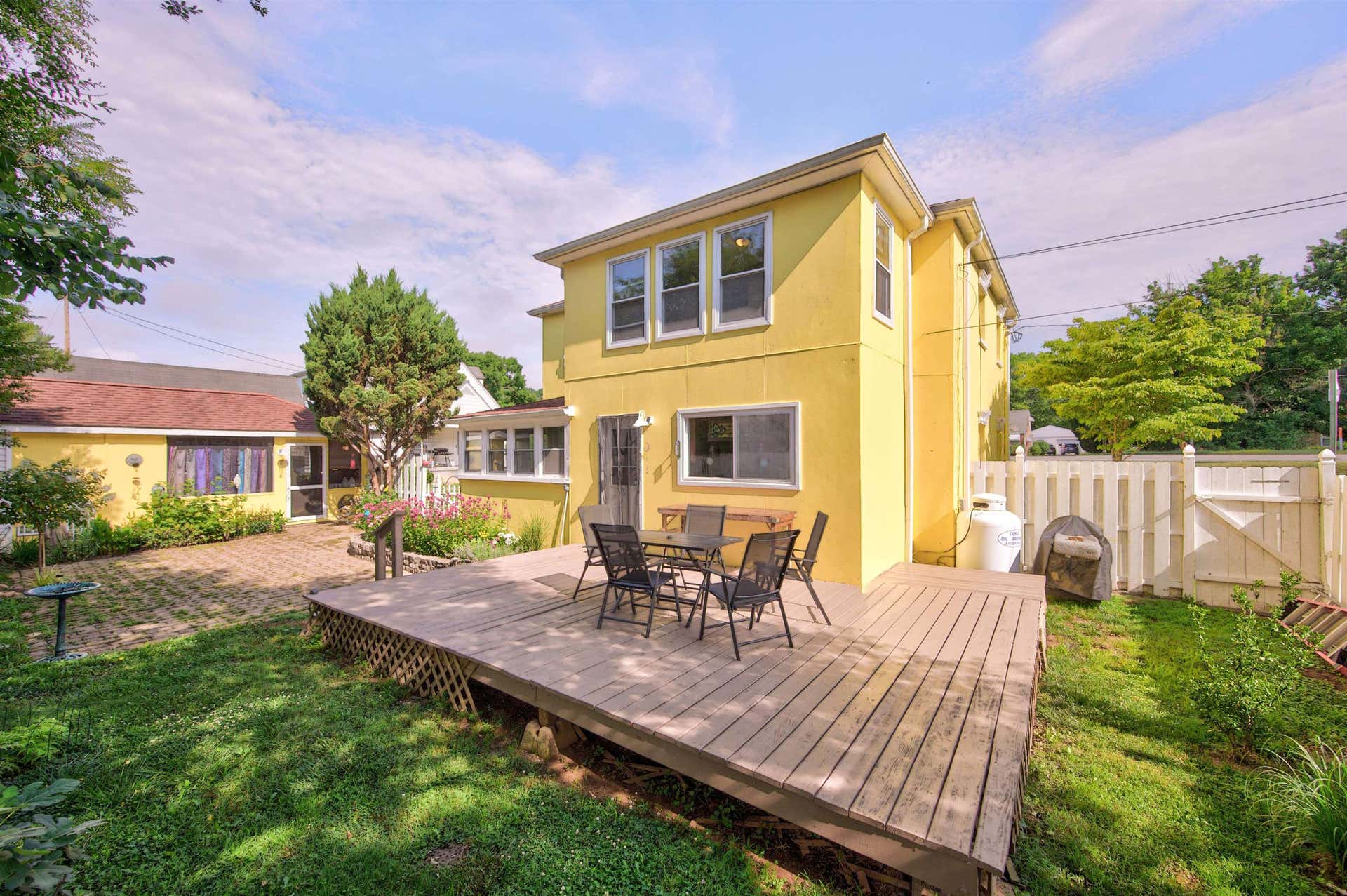 5932 Virginia Avenue, Pembroke, VA 24136
